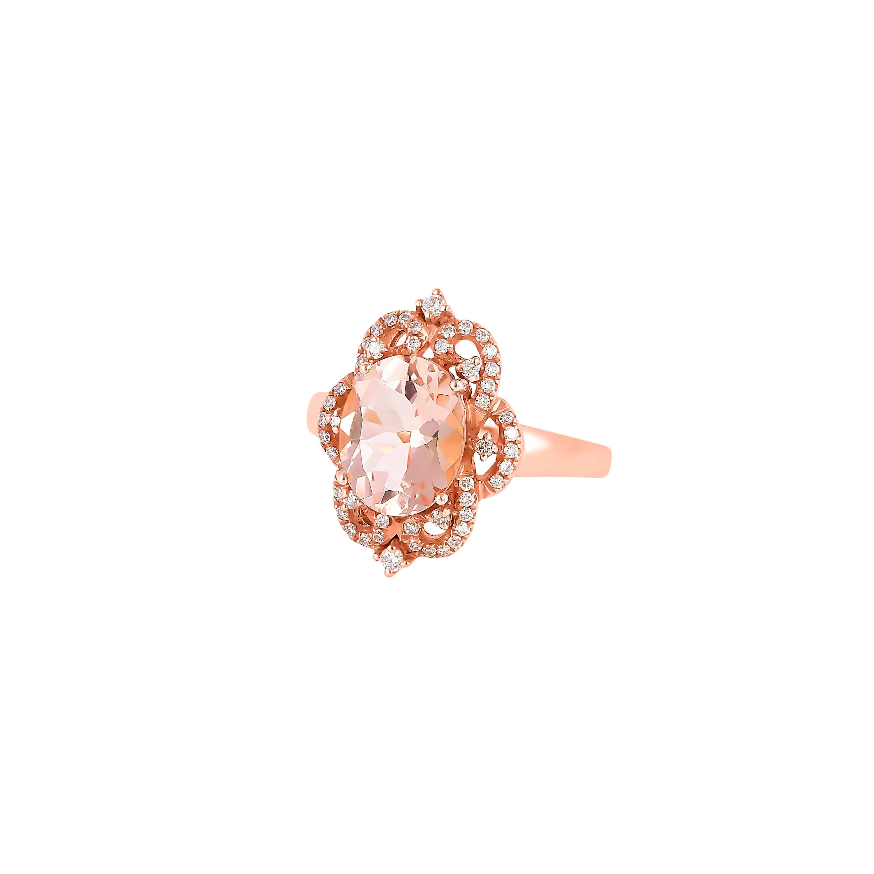 Contemporary 2.4 Carat Morganite and Diamond Ring in 18 Karat Rose Gold For Sale