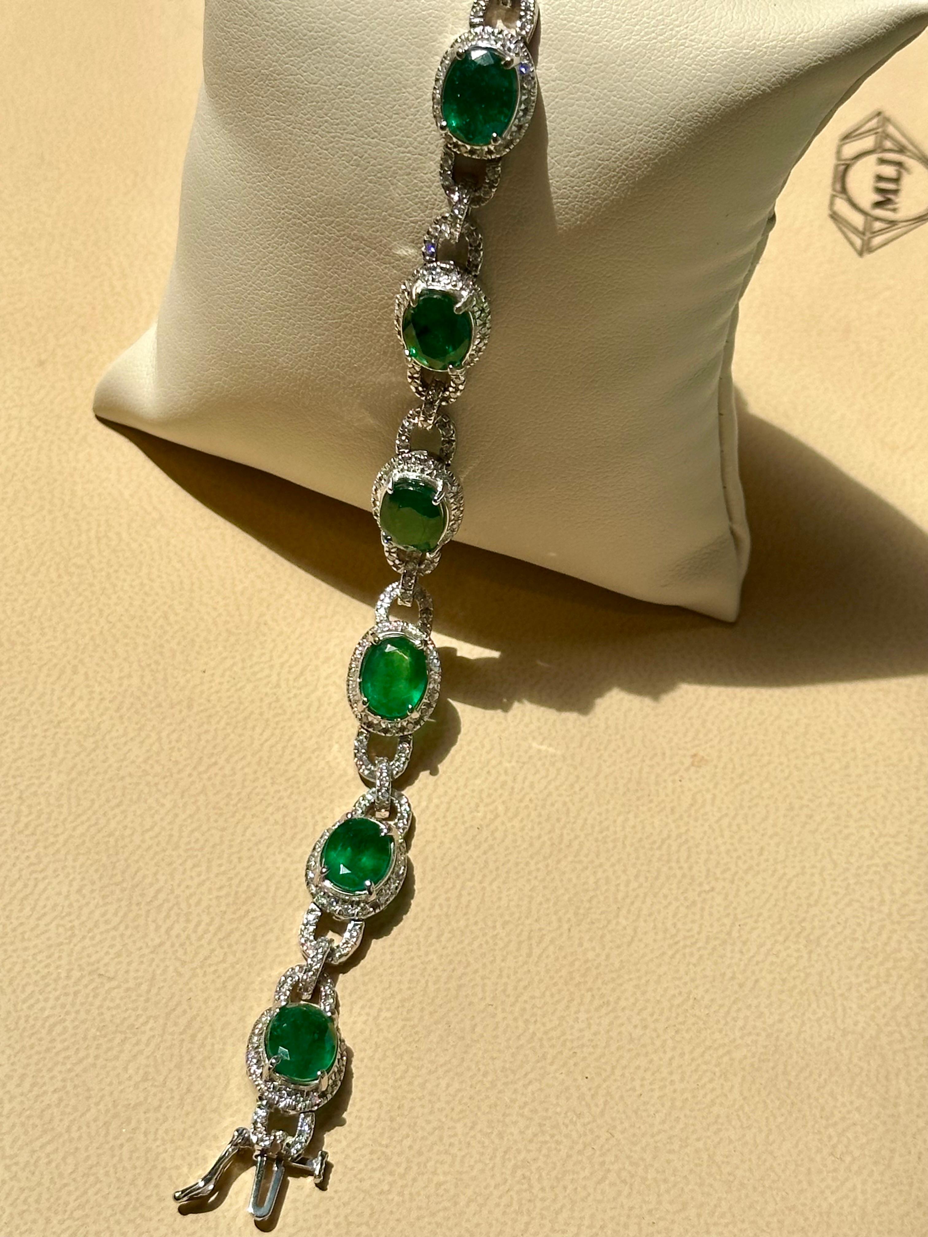 24 Carat Natural Brazilian Emerald & Diamond Link Tennis Bracelet 14 Karat Gold 3