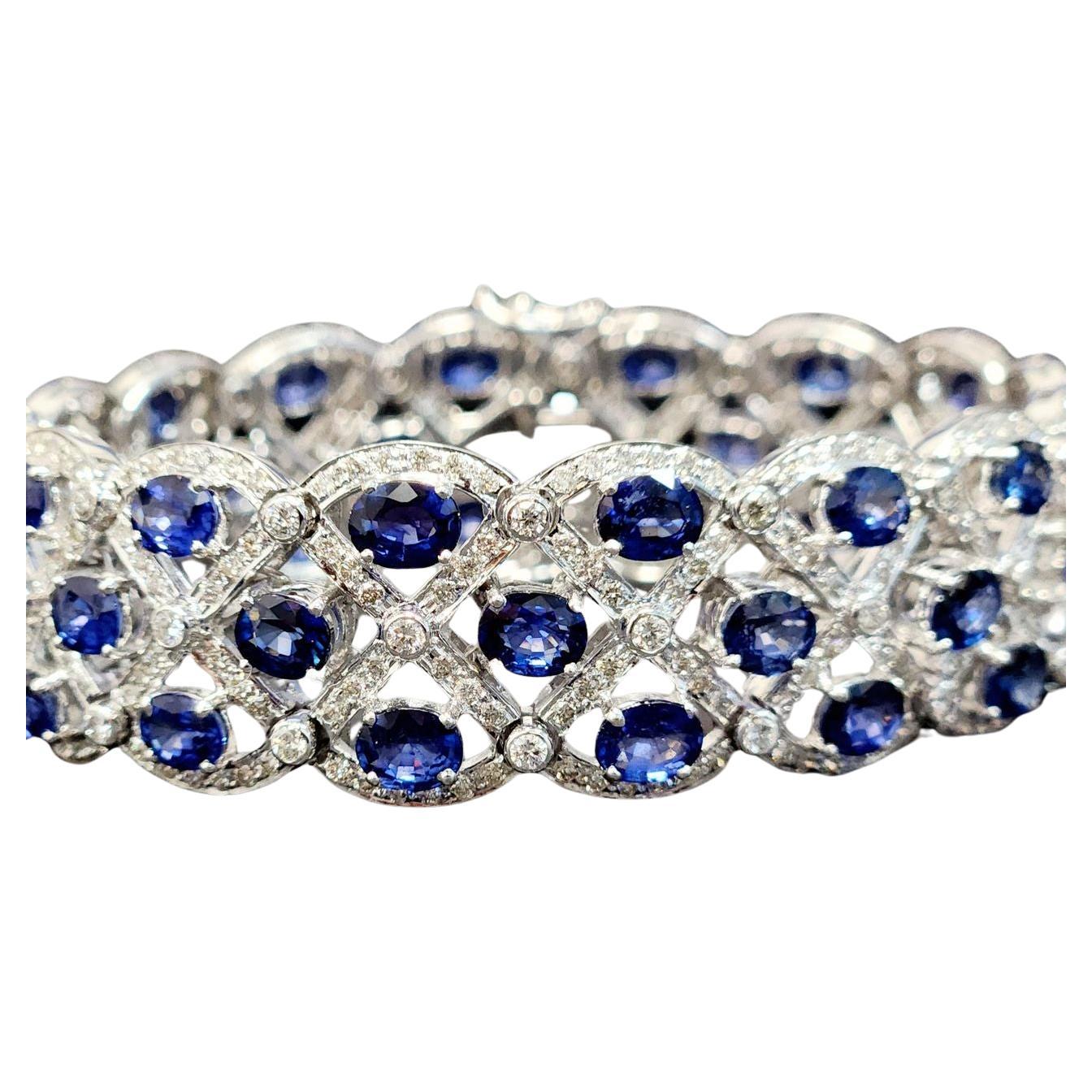Modern 24 Carat Oval Blue Sapphire Bracelet For Sale