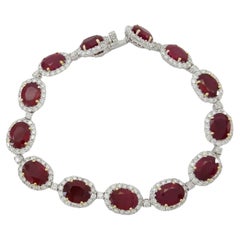 Bracelet halo de rubis et diamants de couleur sang de pigeon de Birmanie ovale 24 carats