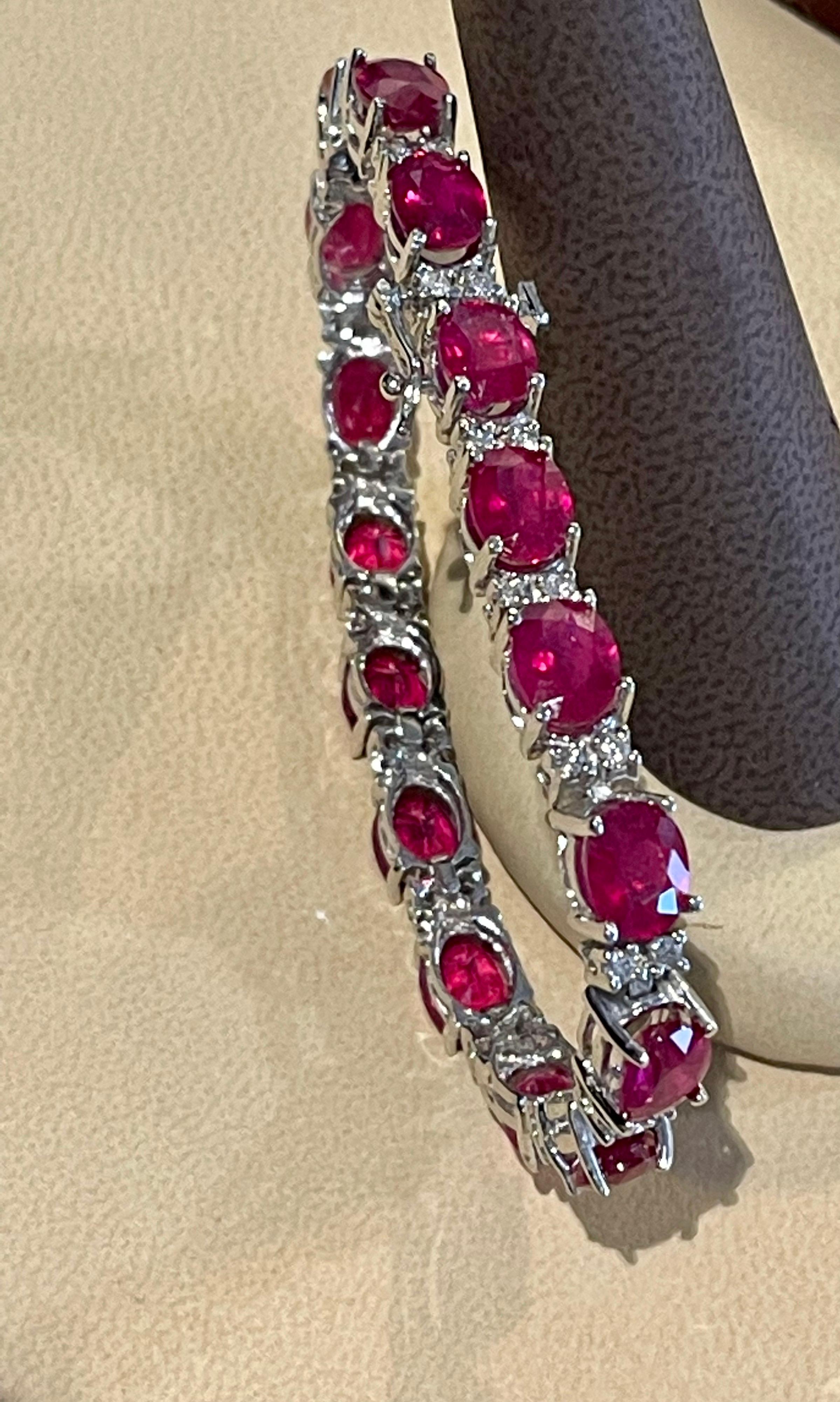 Bracelet tennis abordable en or blanc 14 carats avec rubis de 24 carats et diamants de 1 carat en vente 6