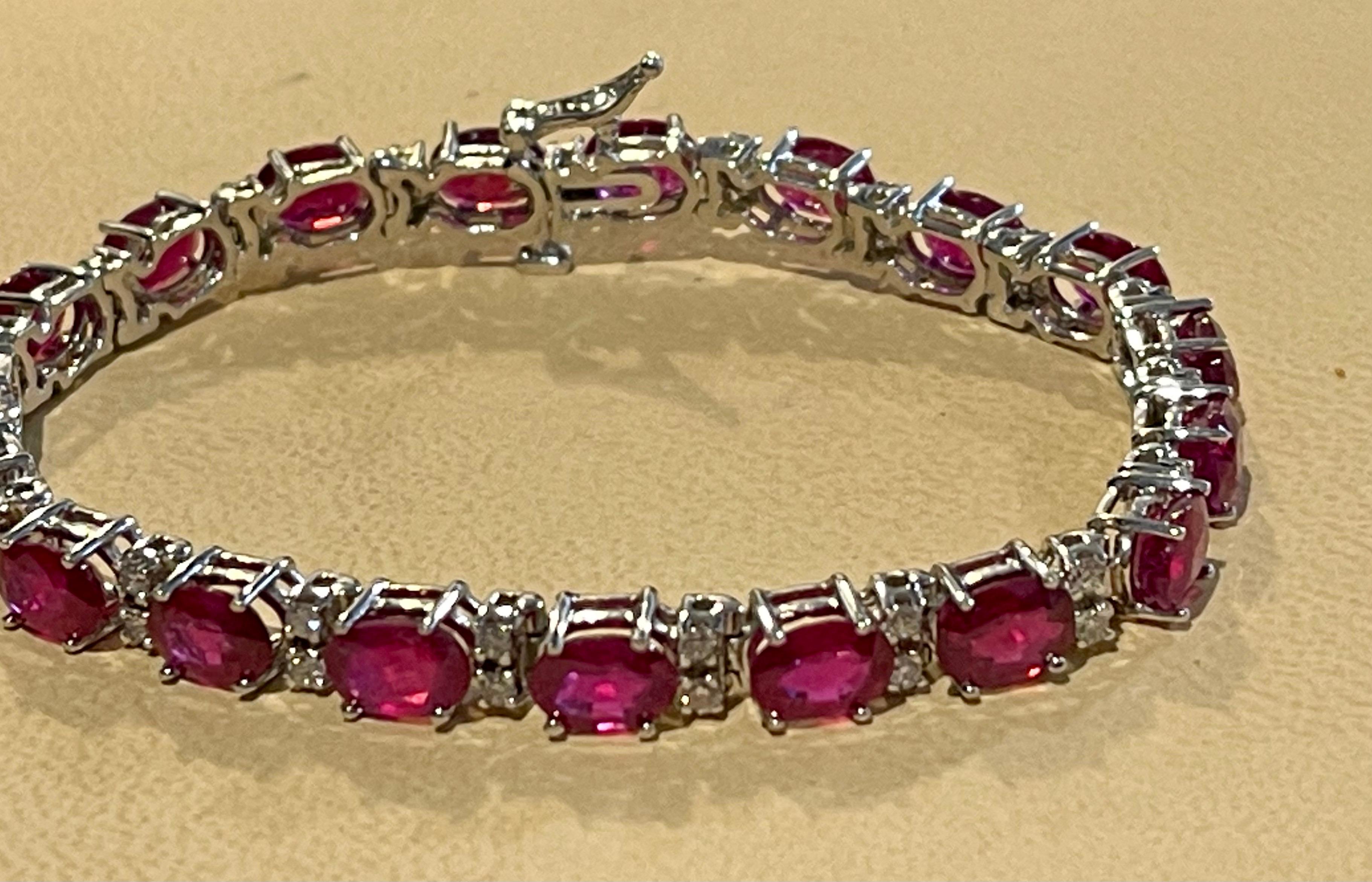 Bracelet tennis abordable en or blanc 14 carats avec rubis de 24 carats et diamants de 1 carat en vente 7
