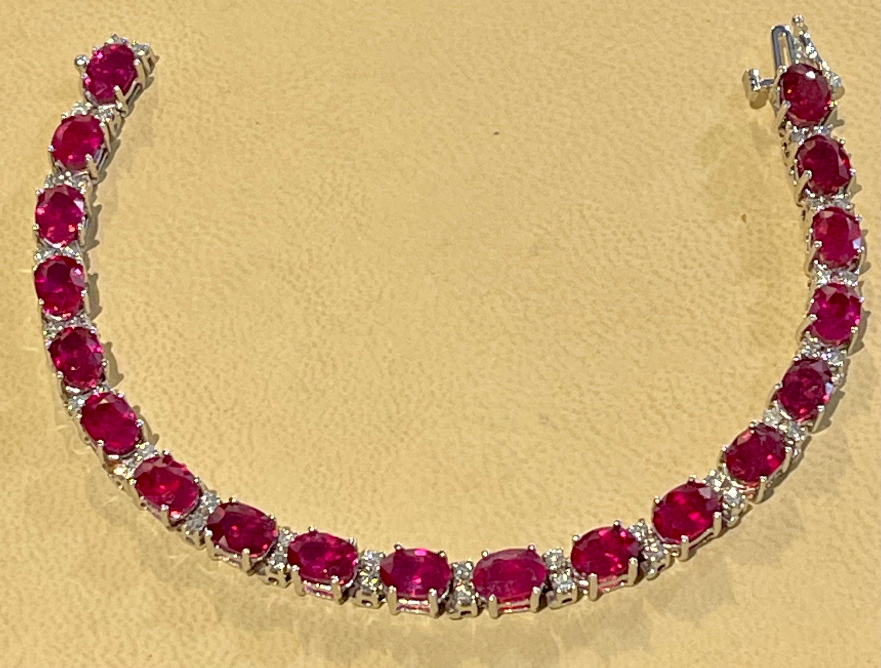 Bracelet tennis abordable en or blanc 14 carats avec rubis de 24 carats et diamants de 1 carat en vente 9