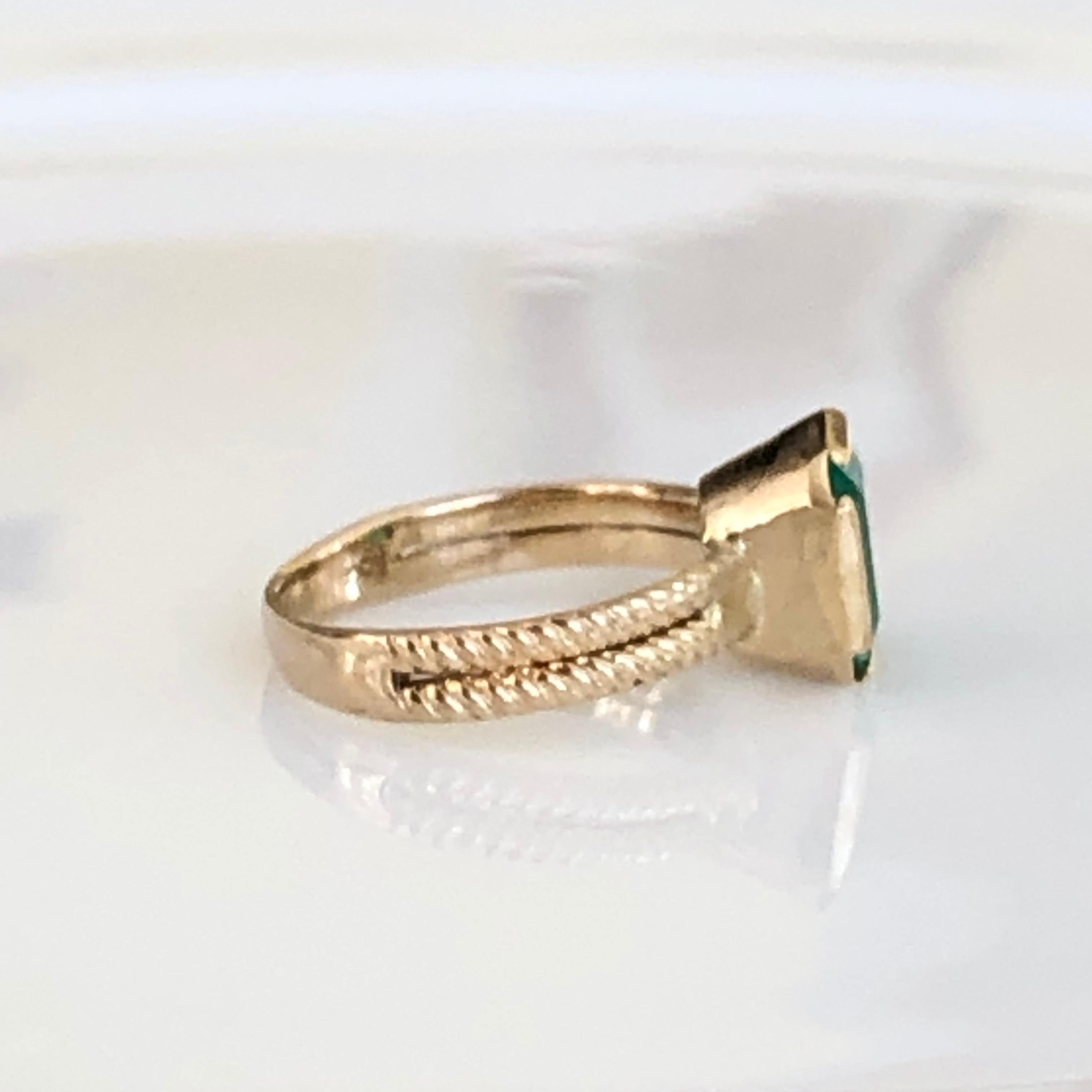 Women's or Men's 2.4 Carat Vintage Natural Emerald Solitaire Ring 14 Karat