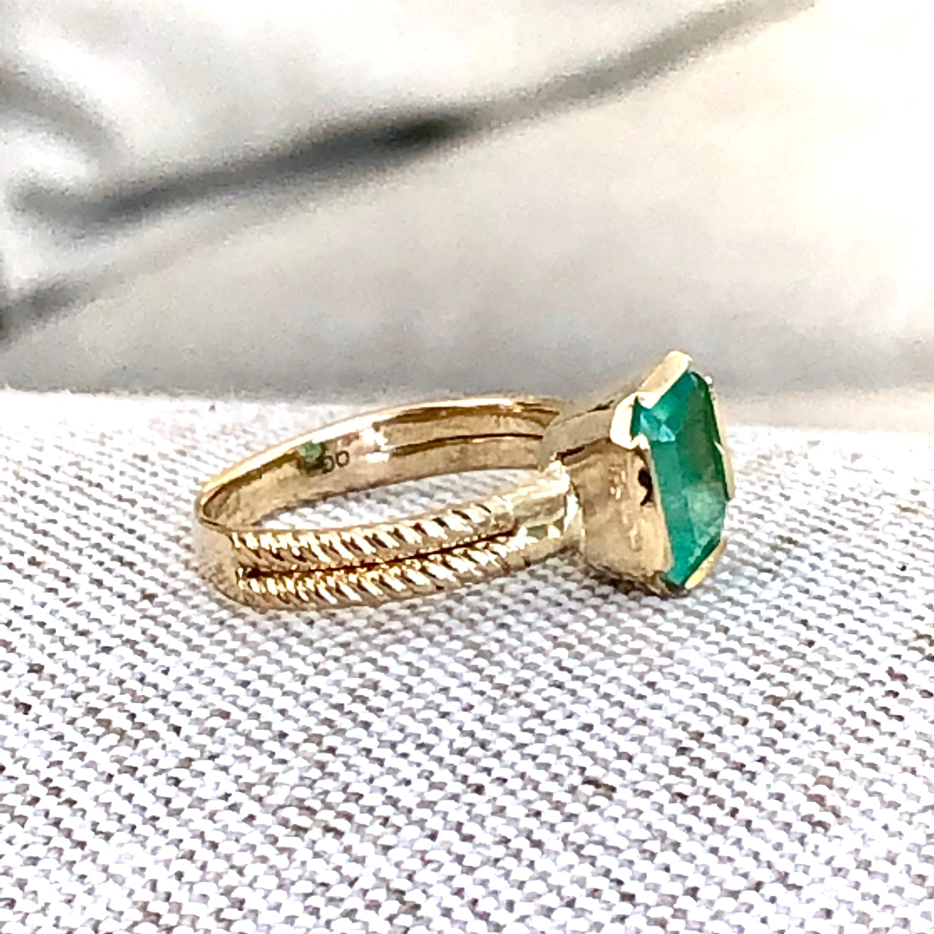 2.4 Carat Vintage Natural Emerald Solitaire Ring 14 Karat 1