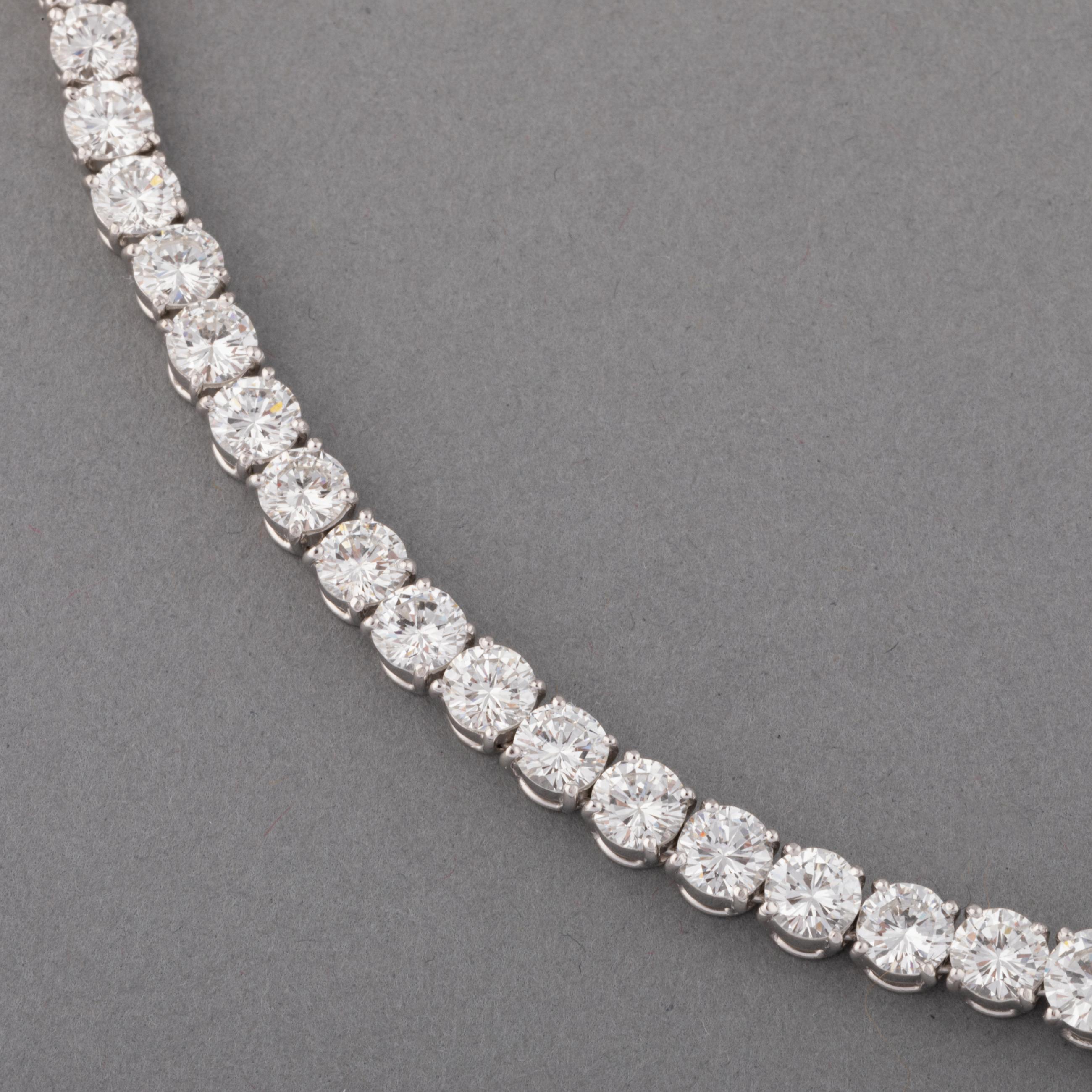 Brilliant Cut 24 Carats Diamonds Chaumet River Necklace For Sale