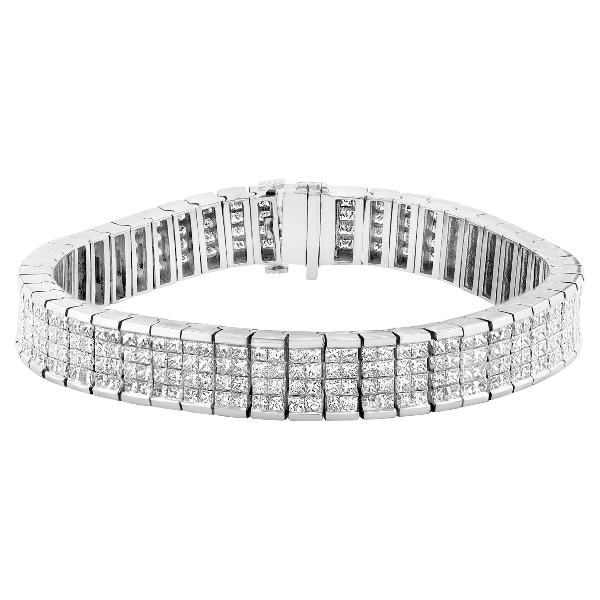 24 Carats Four Row Princess Cut Diamond Tennis Bracelet 18kt White Gold 7.3" For Sale