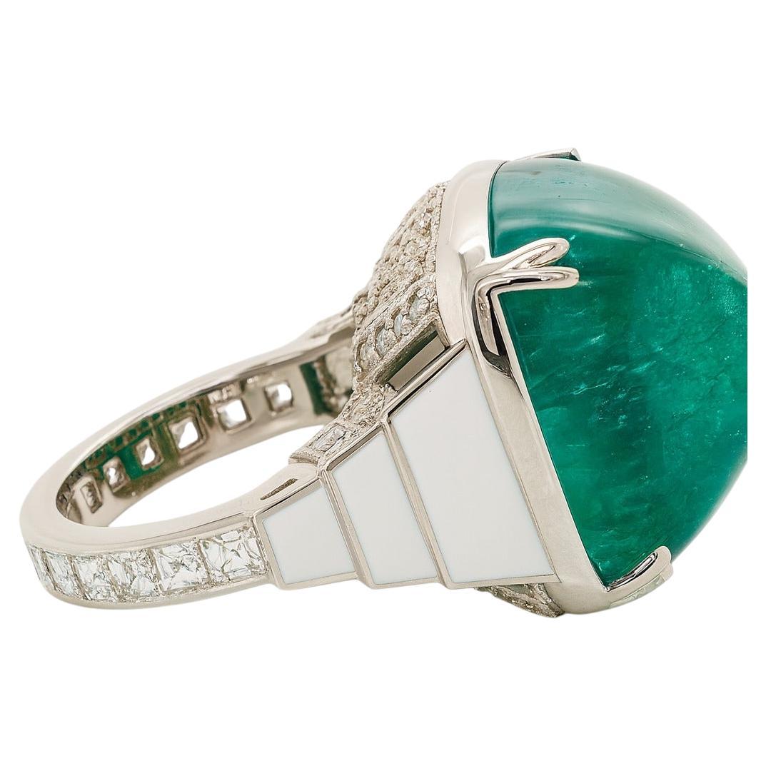 24 Karat Wunderschöner 18K Weißgold Kolumbianischer Smaragd und Diamantring (Kegel-Cabochon) im Angebot