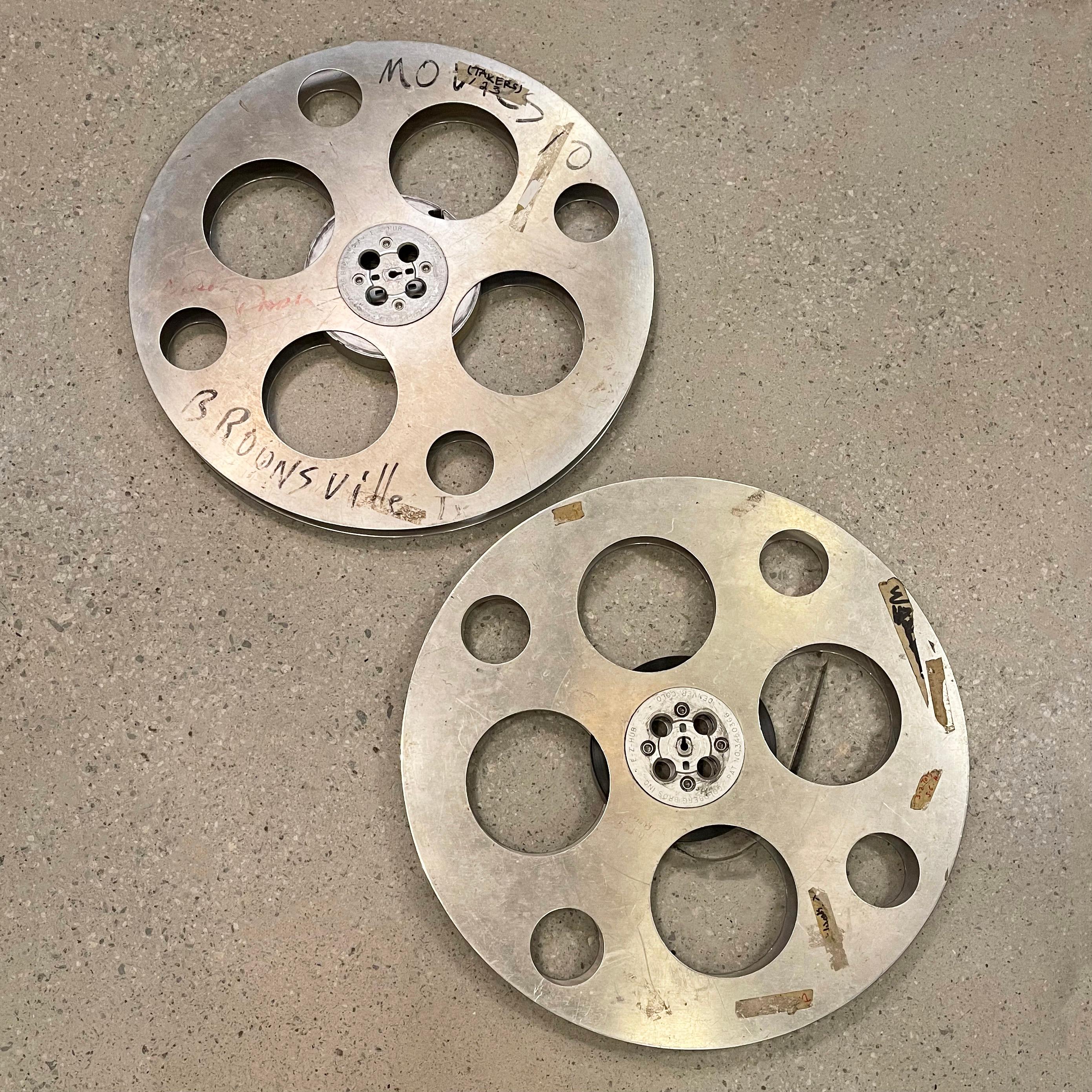 24 Zoll Durchmesser Industrielle Aluminium-Filmregale aus Aluminium von Goldberg Brothers (20. Jahrhundert) im Angebot