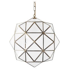 Colgante Rombo de cristal de 24", Cristal de leche con latón, Colección Granada