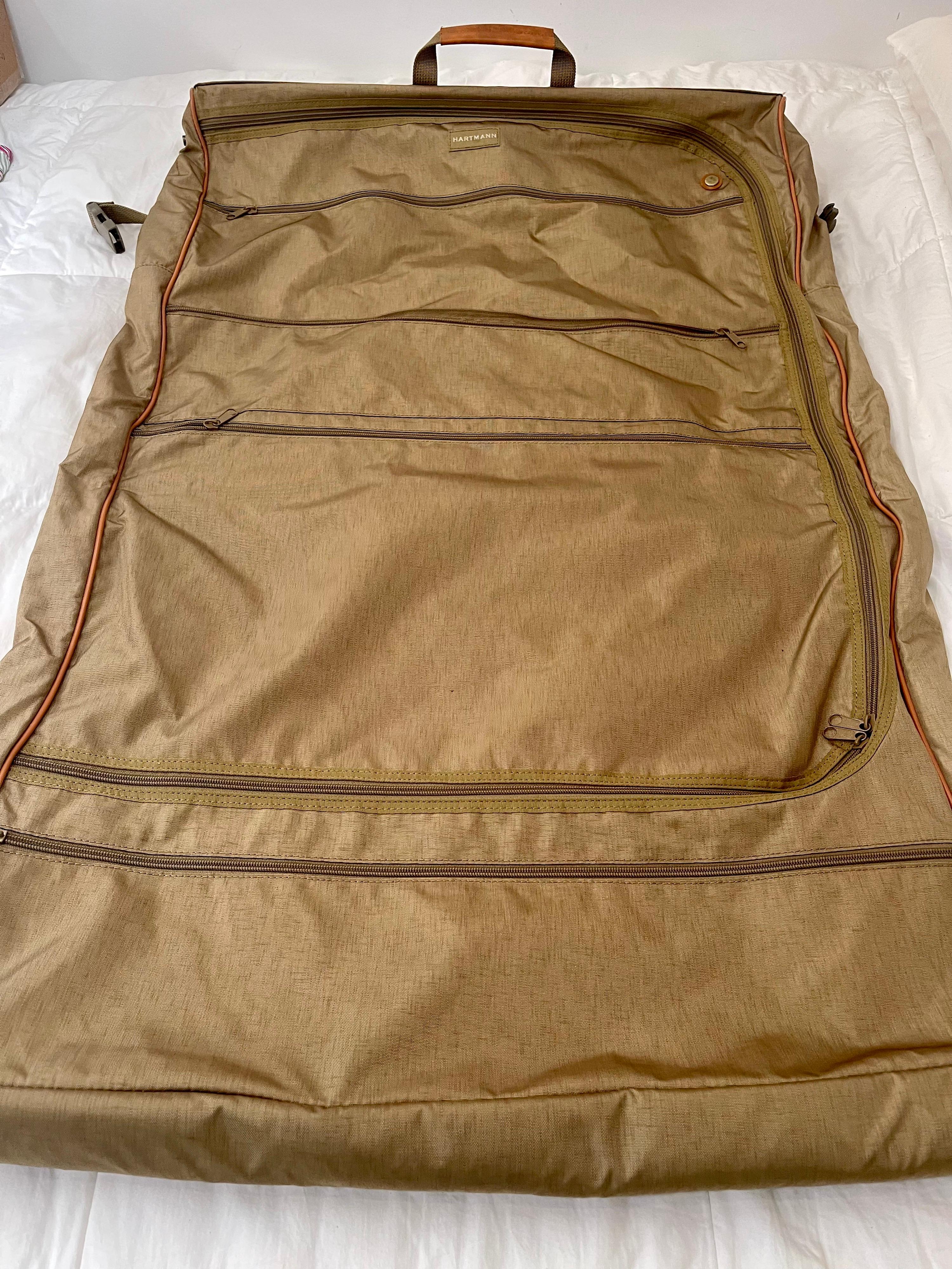24” Hartman Suitcase / Suiter Garment Bag with Pockets 3