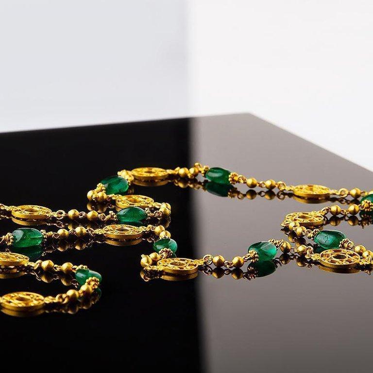 Byzantine 24 Karat Gold Link Necklace Adorned with Emerald Beads For Sale