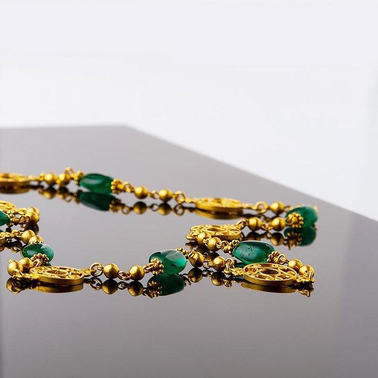 24 Karat Gold Link Necklace Adorned with Emerald Beads In New Condition For Sale In Istanbul, Fatih