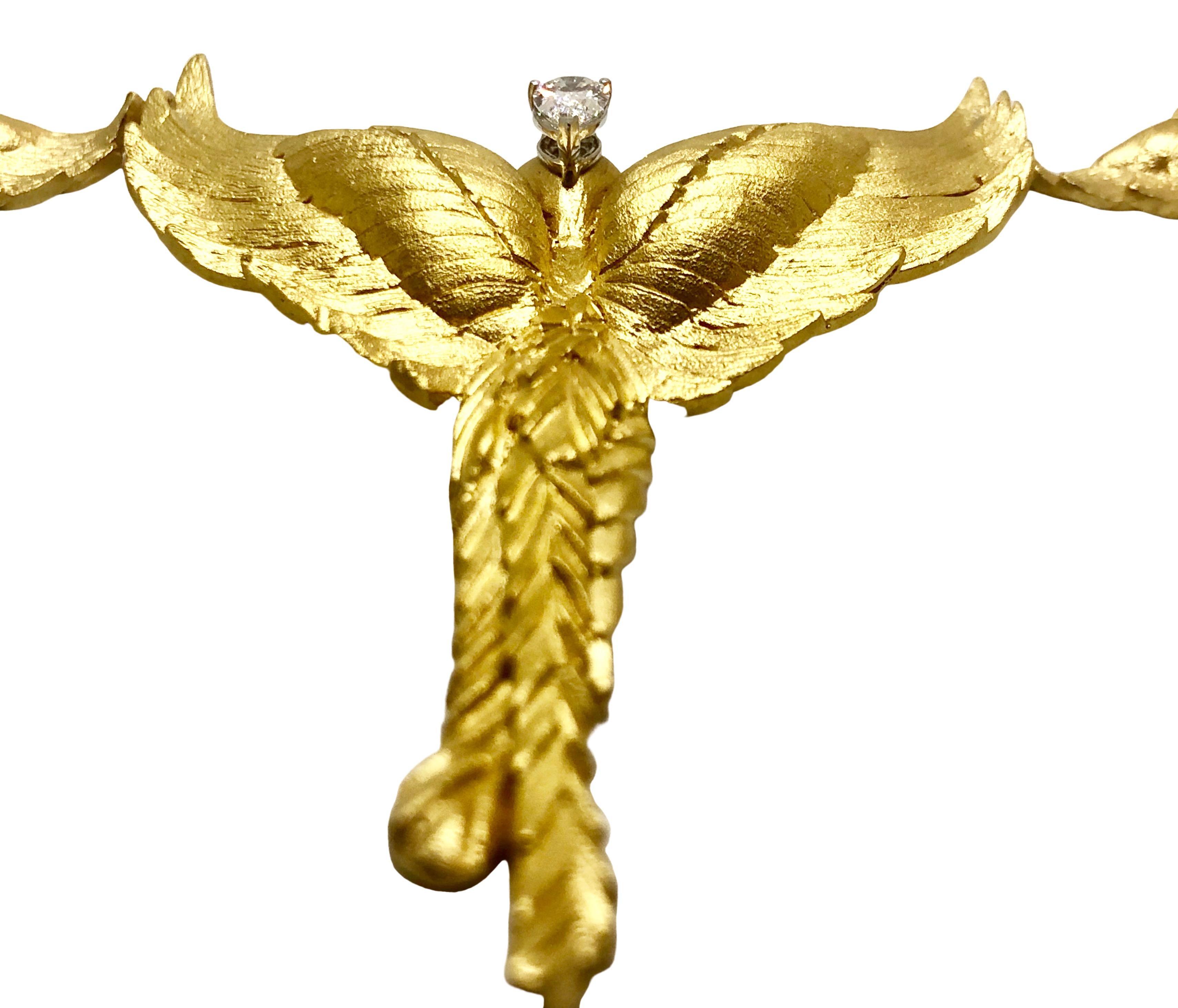 Modern 24 Karat Gold Zuckerman Birds Necklace with 5.19 Carat Pear Shape White Diamond For Sale