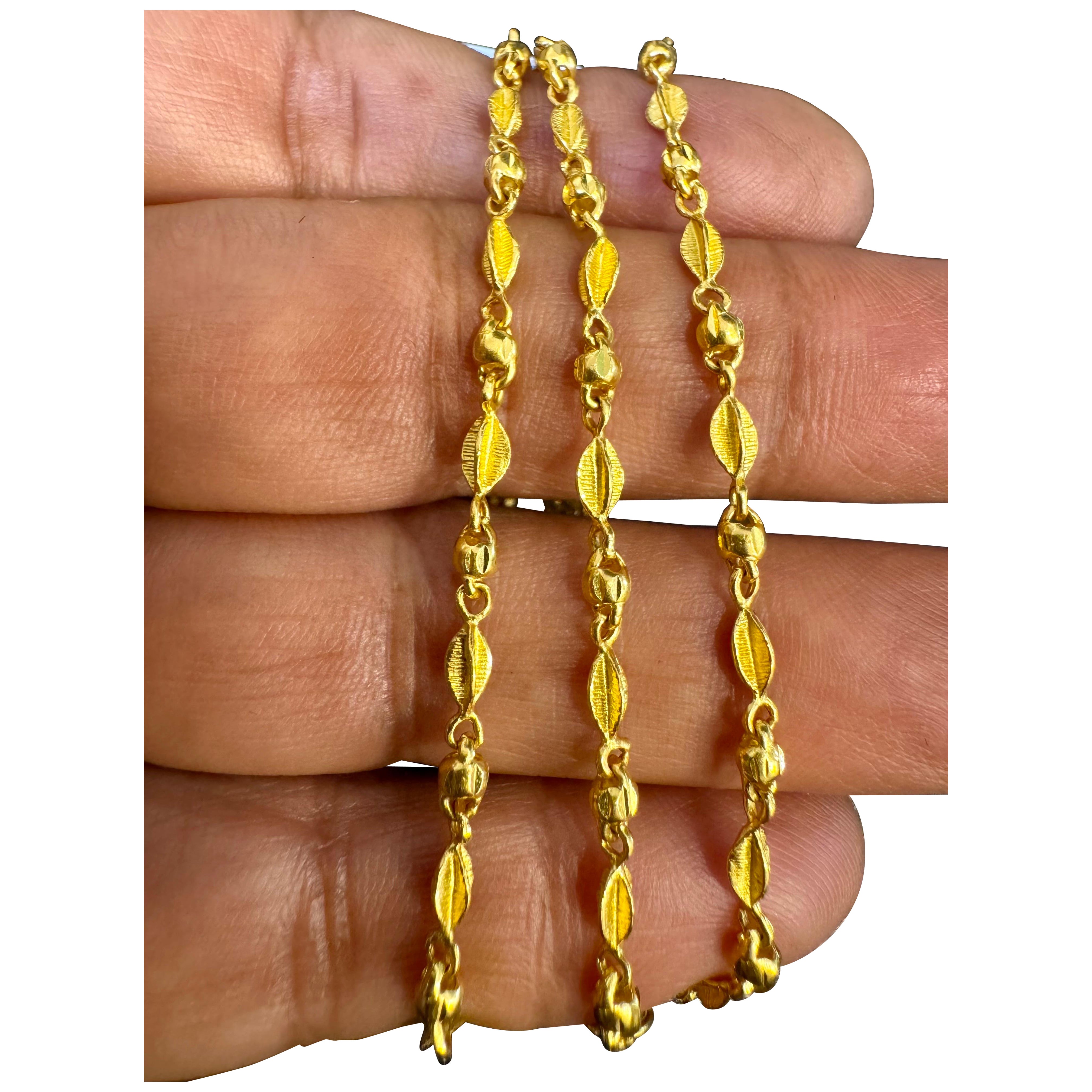 Collier de perles en or jaune 24 carats fait à la main, 13 gm, 18 pouces en vente