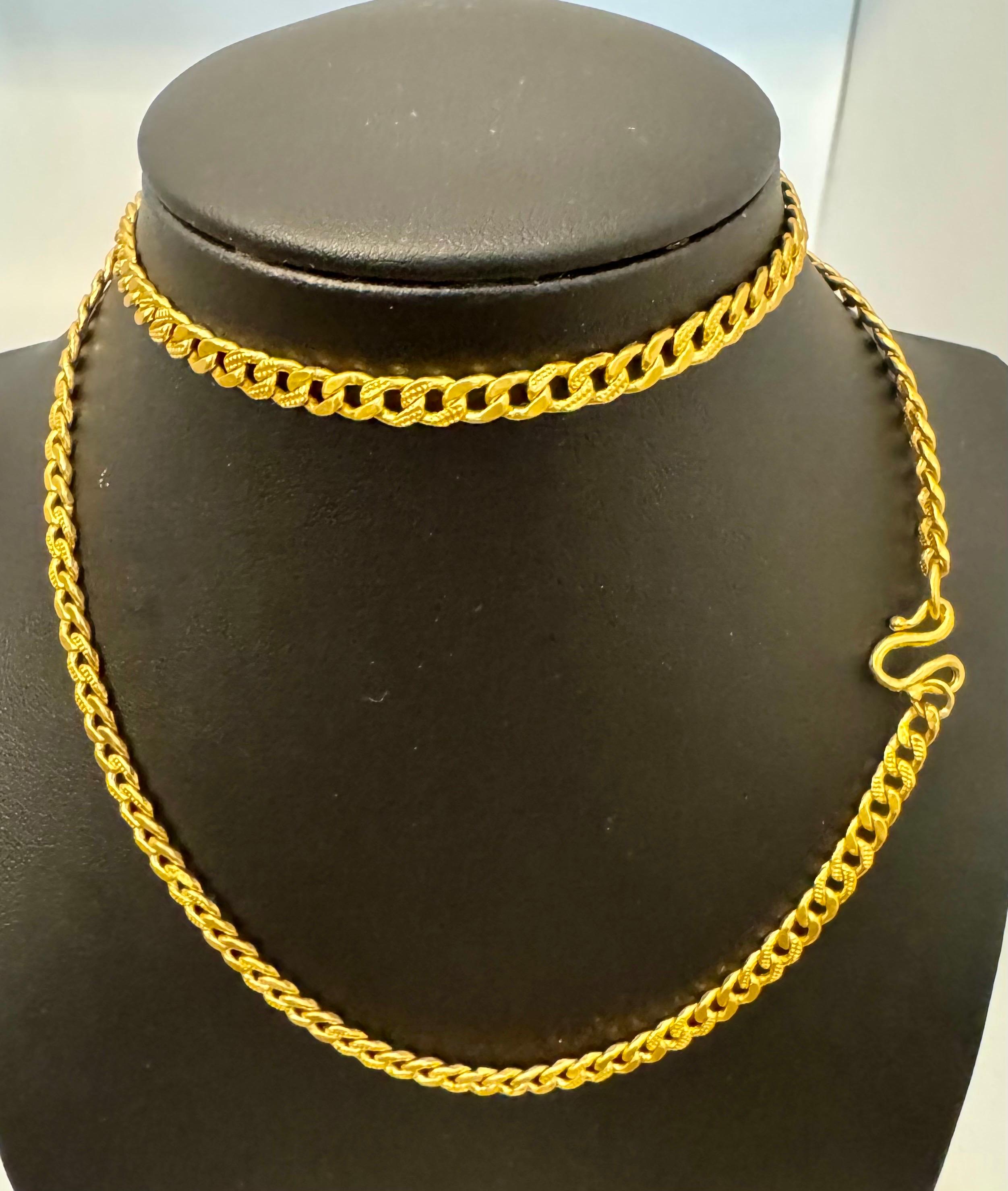 Collana a catena in oro giallo Hand Made in oro puro 24 carati, 37,7 gm, 22 pollici in vendita 1