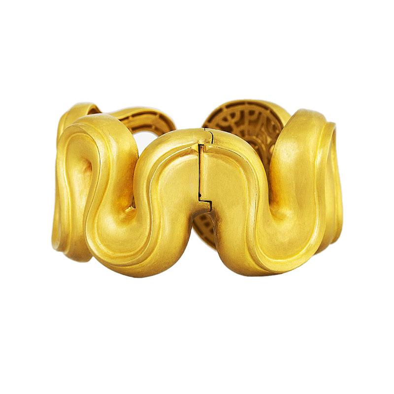 24 Karat Pure Gold Handcrafted Wavey Snake Cuff Bracelet In New Condition For Sale In Istanbul, Fatih