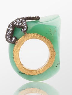24 Karat Pure Gold Sea Star Chrysoprase Ring with 1.8 Carat White Diamonds
