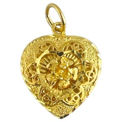 Pendentif cœur à fleurs en or jaune pur 24 carats avec diamants