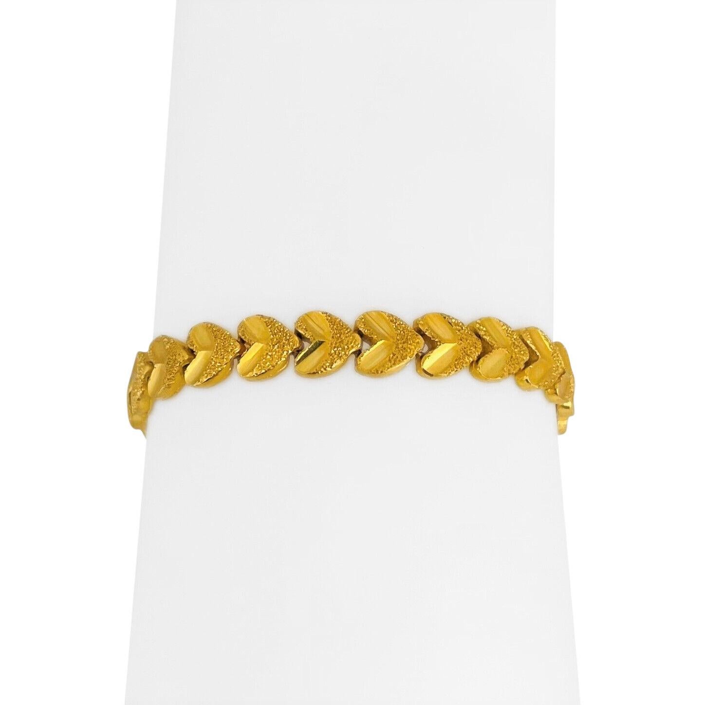 gold heart link bracelet