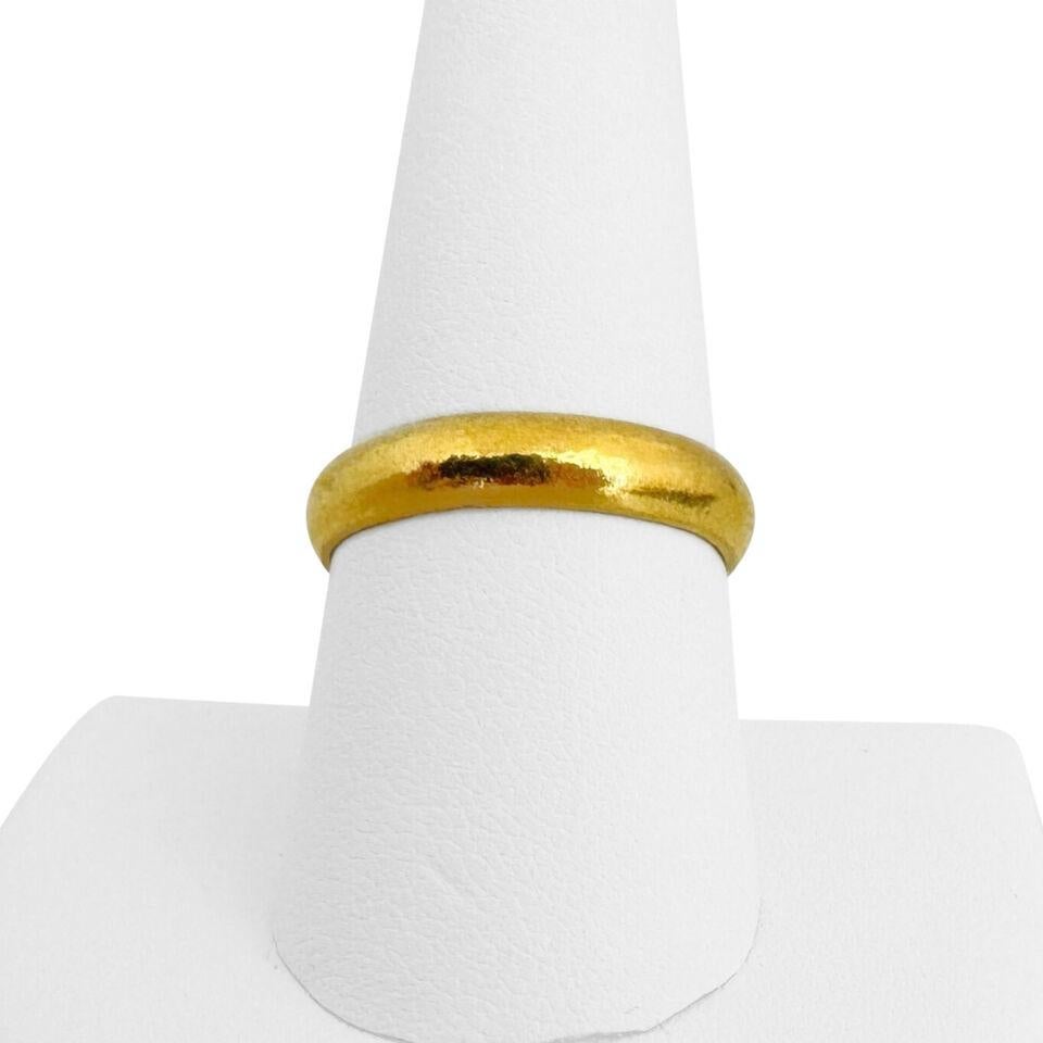 Bague en or jaune pur 24 carats, massif et poli, avec anneau enroulé en vente 1