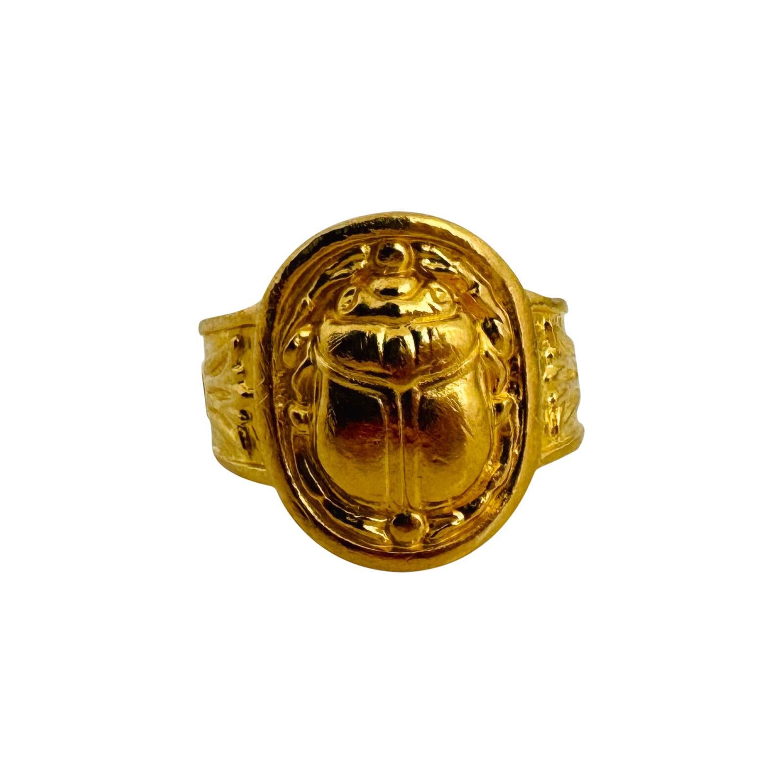 24 Karat Pure Yellow Gold Solid Scarab Beetle Ankh Ring  In Good Condition For Sale In Guilford, CT