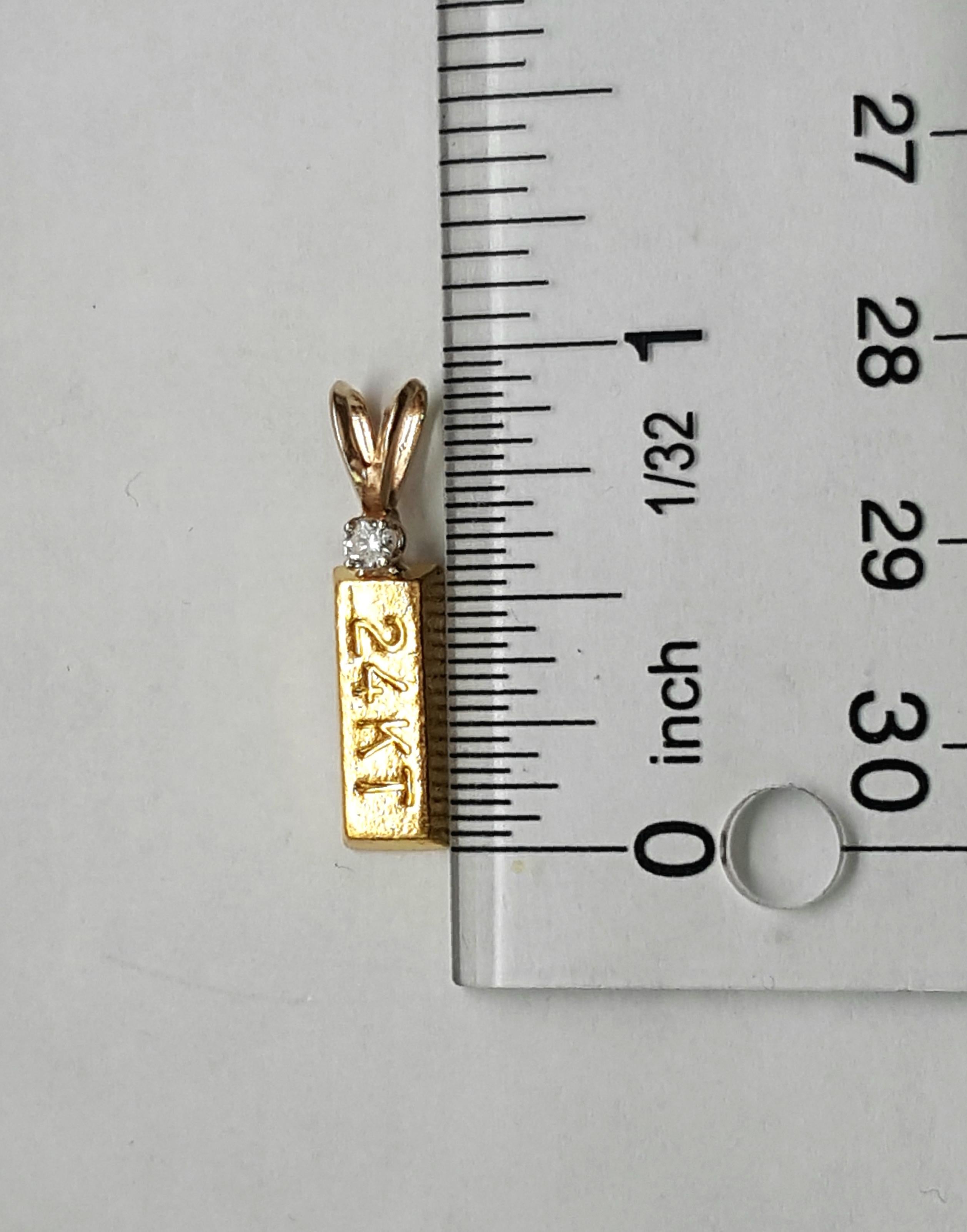 24 Karat Gelbgold Bar Round Diamond Anhänger für Damen oder Herren