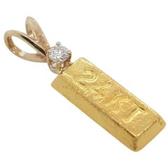 24 Karat Yellow Gold Bar Round Diamond Pendant