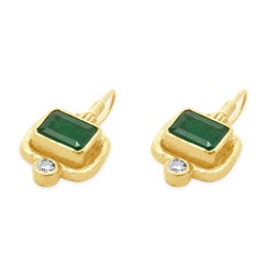 Pendants d'oreilles en or jaune 24 carats avec émeraudes et diamants