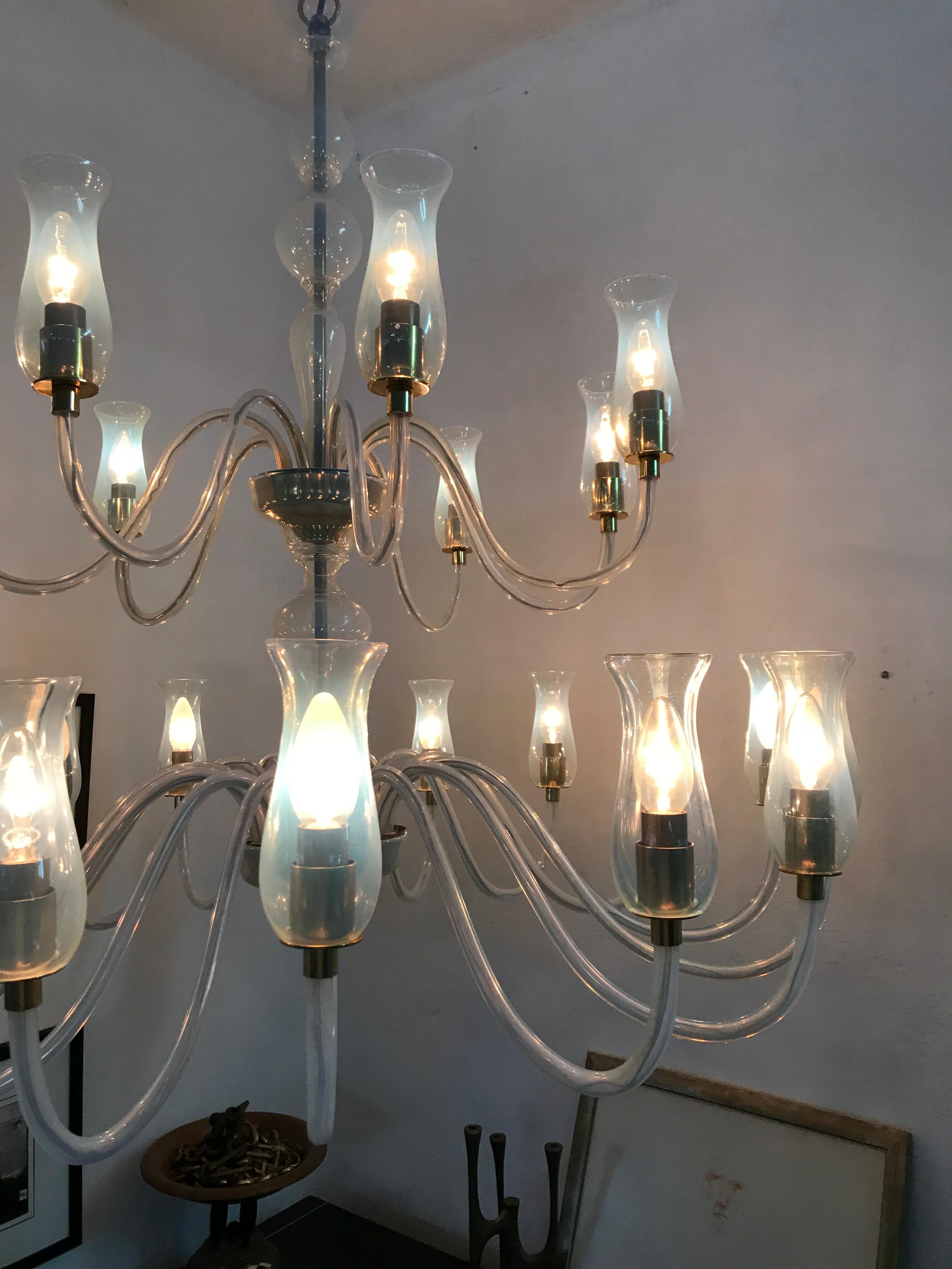 24-Light Mid Century Modern Chandelier by Cenedese in Murano Glass, circa 1970 For Sale 2