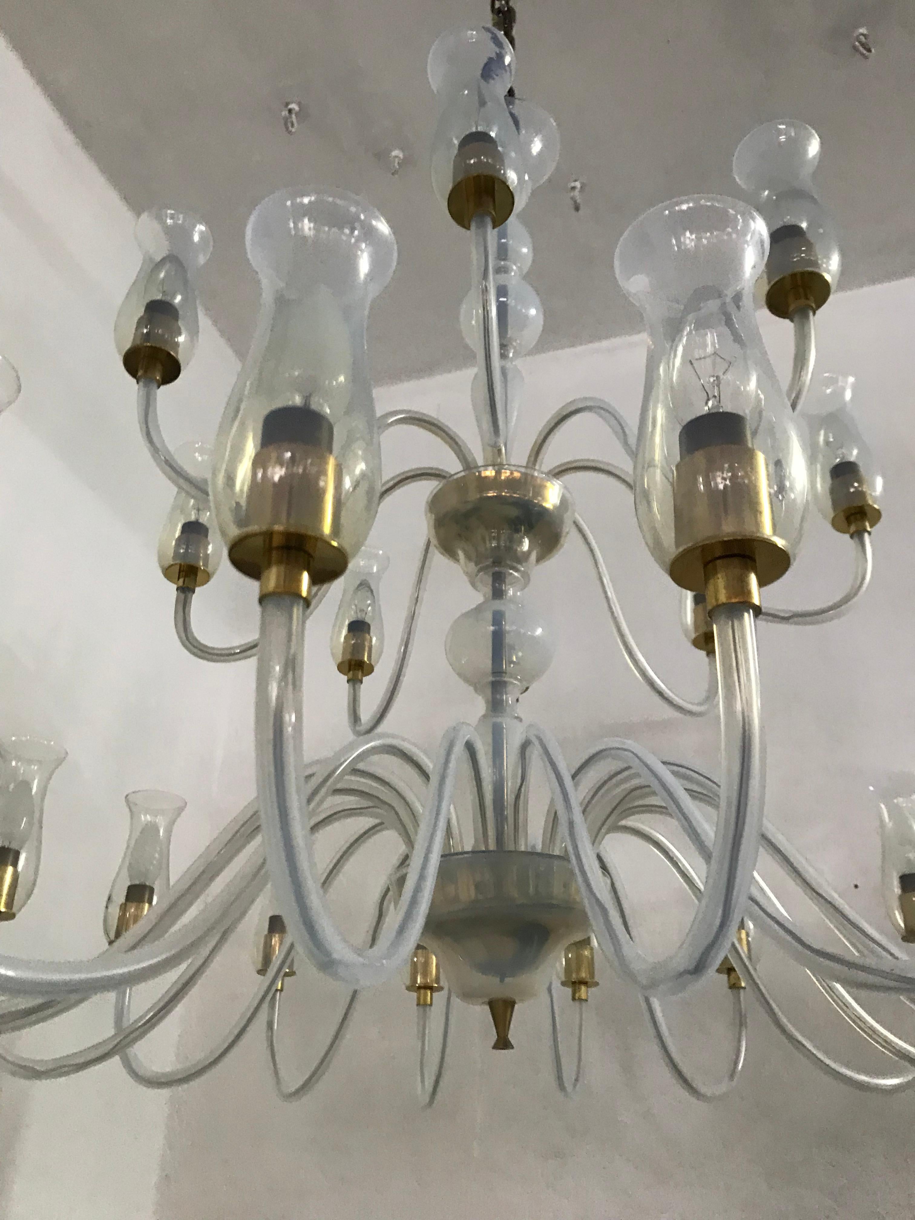 24-Light Mid Century Modern Chandelier by Cenedese in Murano Glass, circa 1970 For Sale 3