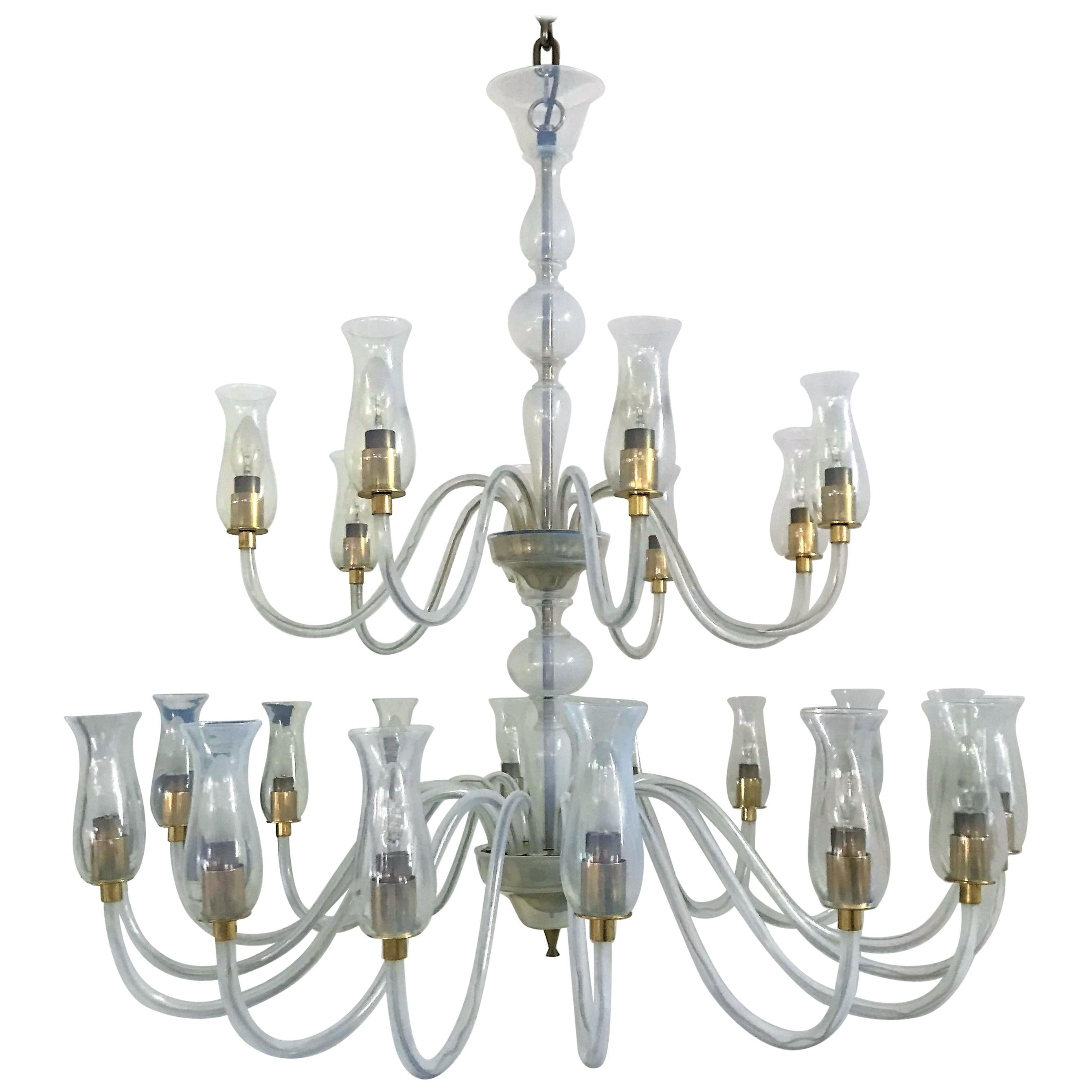 24-Light Mid Century Modern Chandelier by Cenedese in Murano Glass, circa 1970 For Sale
