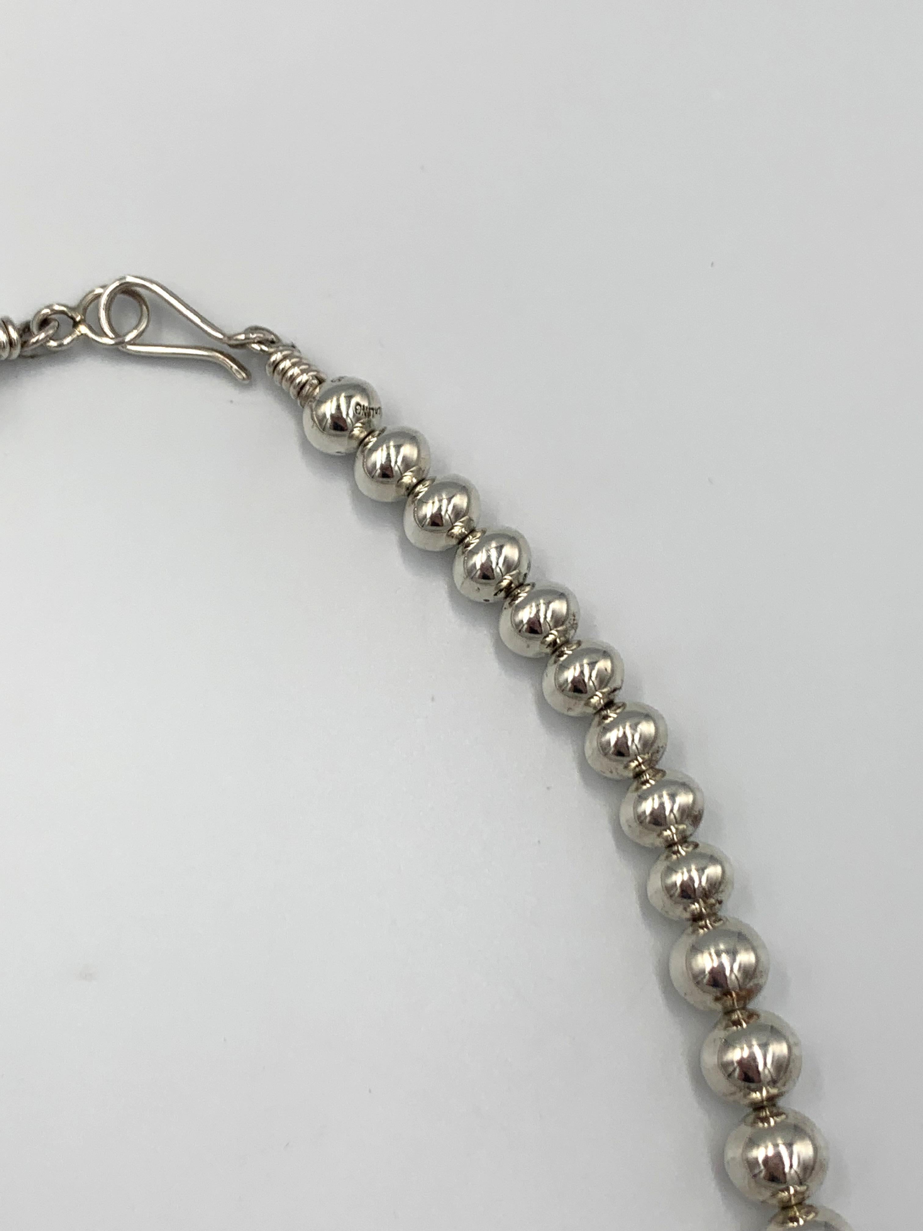 Collar de plata de ley con perlas navajo de 24
