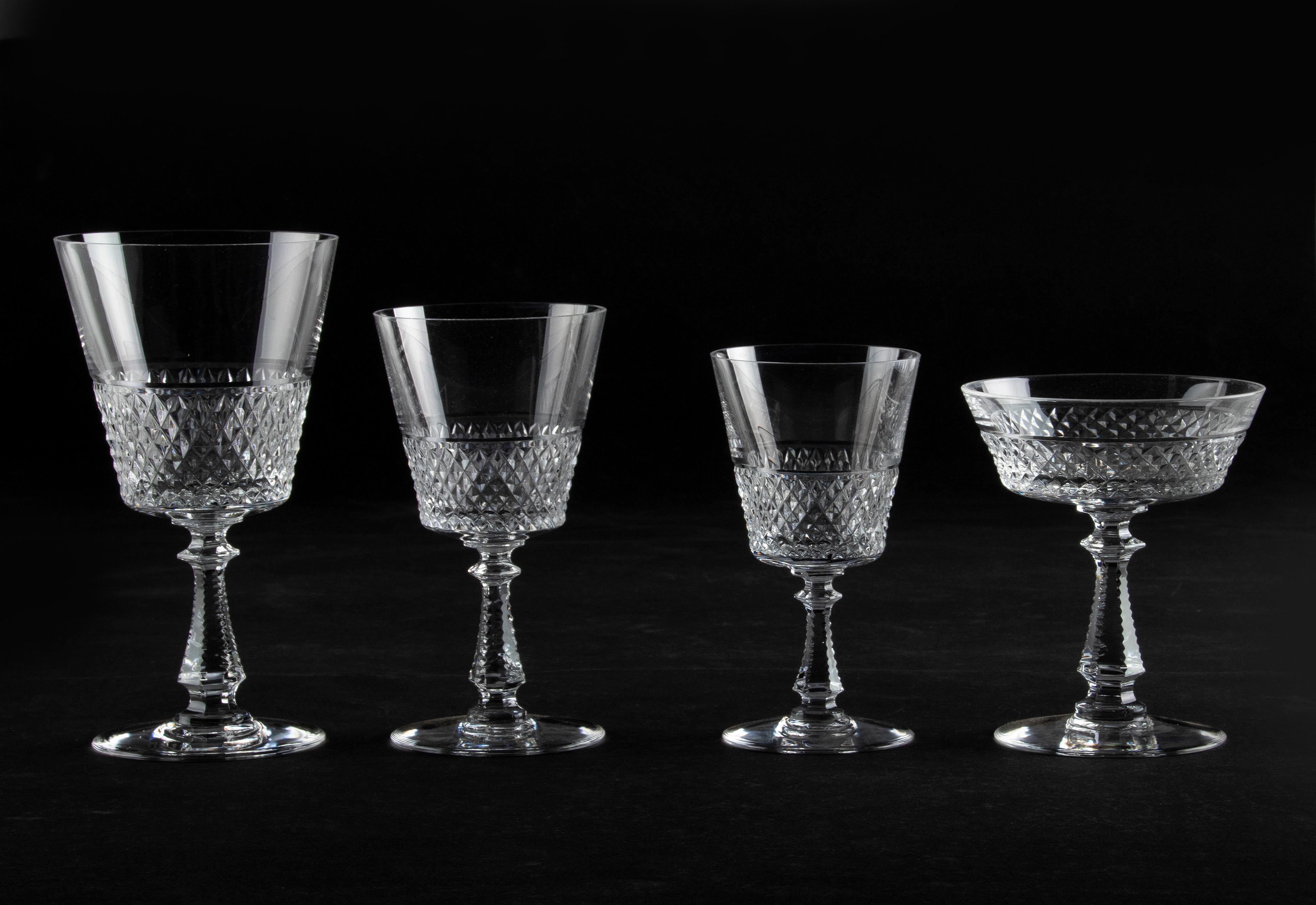 Mid-Century Modern 24-Piece Crystal Set of Glasses by Val Saint Lambert model Heidelberg