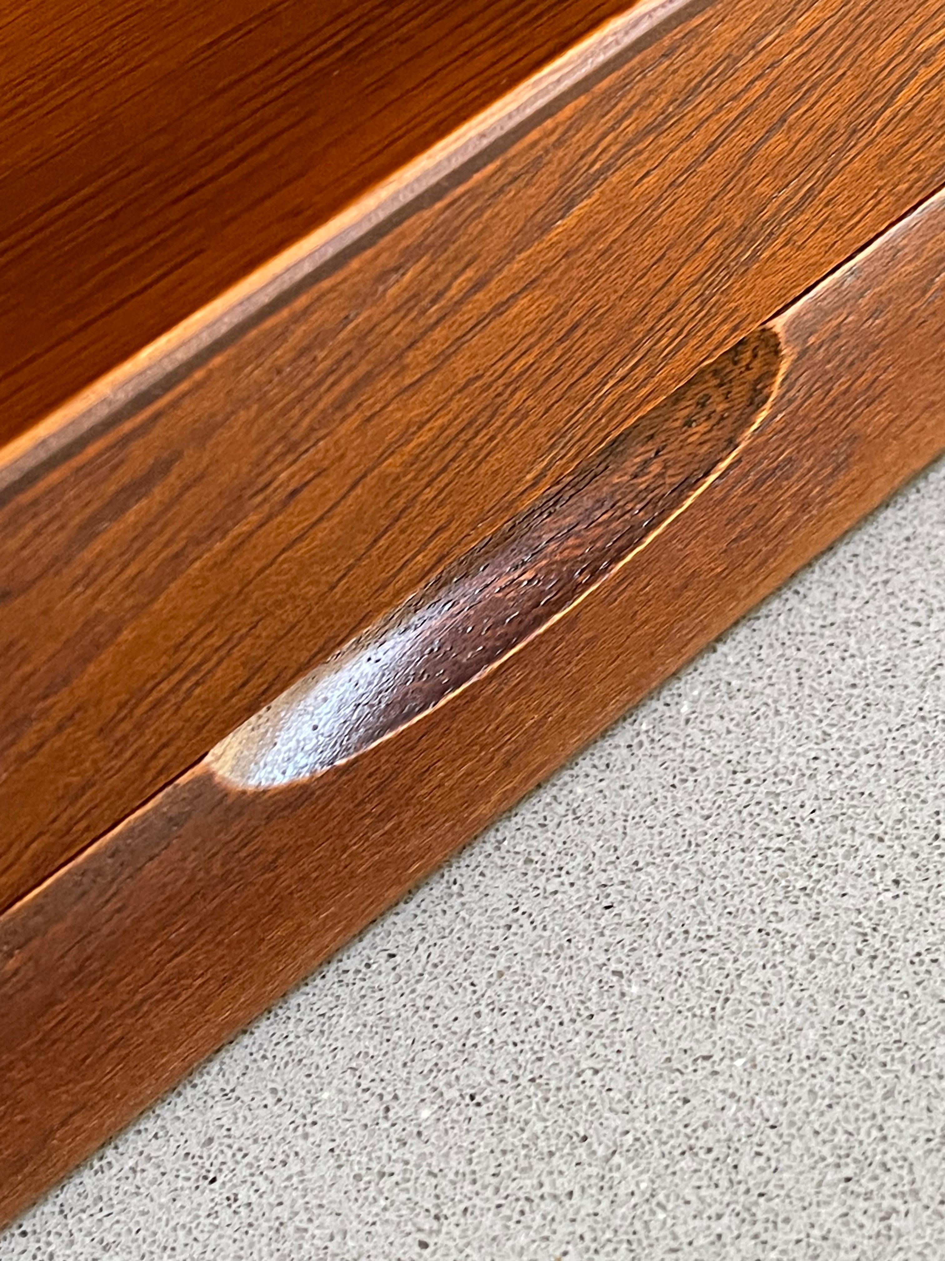 Cubertería de 24 piezas Juego de cuchara y tenedor plateados en caja de madera en venta 4