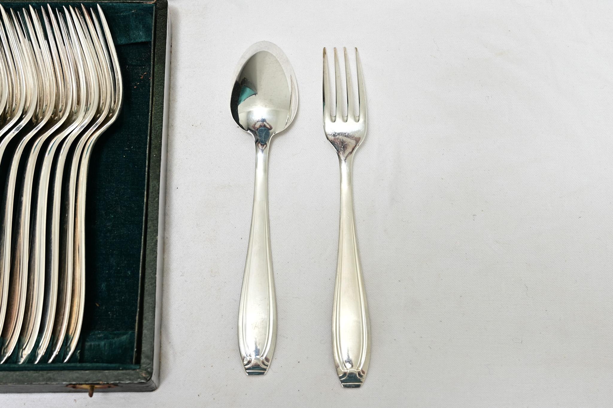 20ième siècle Service de couverts 24 pièces de Charles Christofle en vente