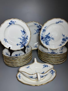 White Blue Porcelain Meissen Dinner Service 34 pieces Blue Bouquet Germany 1940