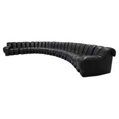 24 Segmente Schwarzes Leder DS600 Non Stop Sofa von De Sede