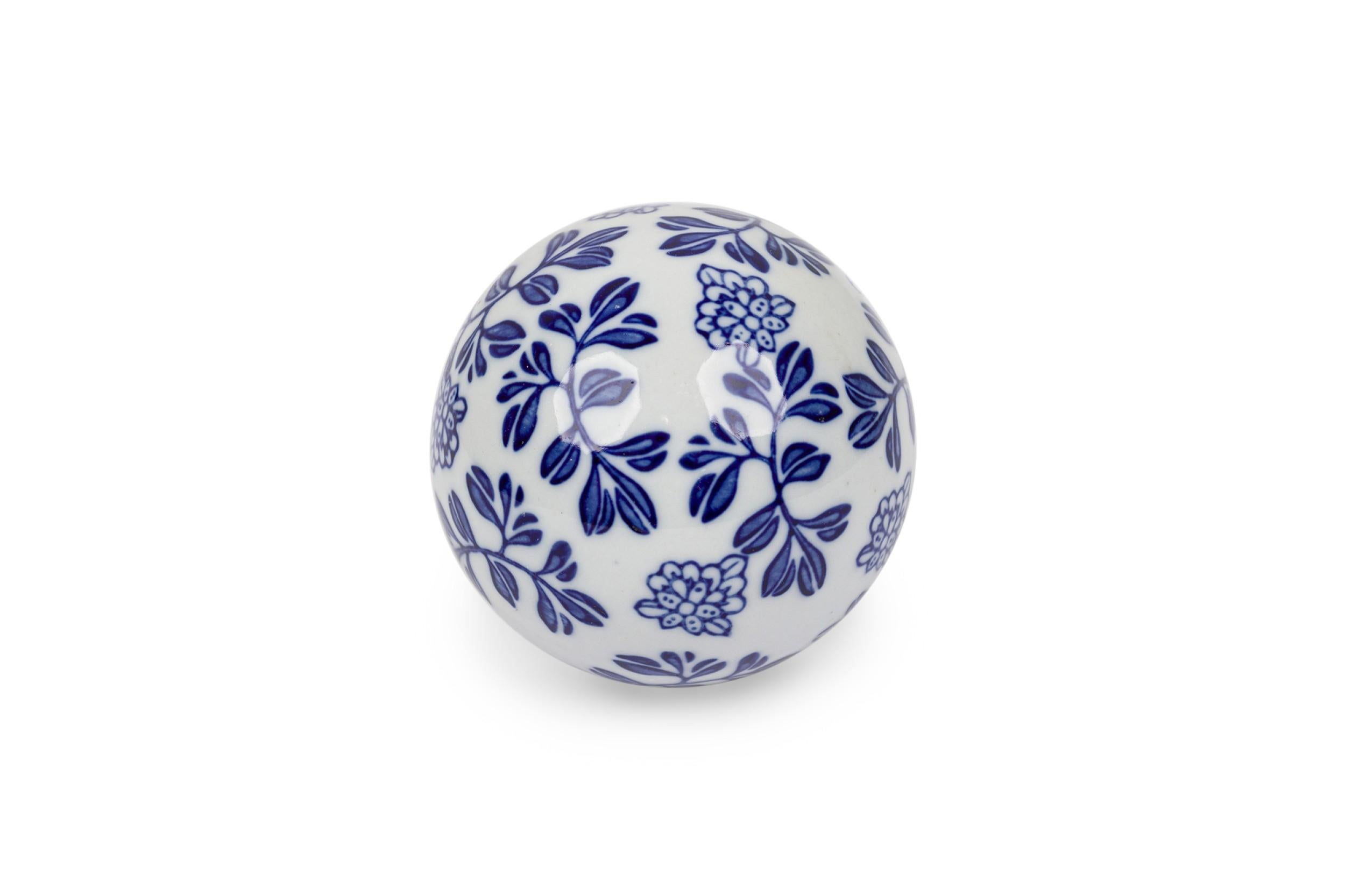 25 Vintage Chinese Style Blue and White Ceramic Decorative Balls For Sale 4
