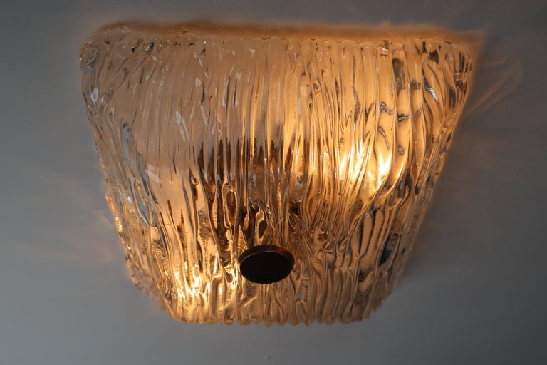 24 Modernist Textured Ice Glass Flush Mounts or Wall Lights with Brass, 1960s For Sale 4