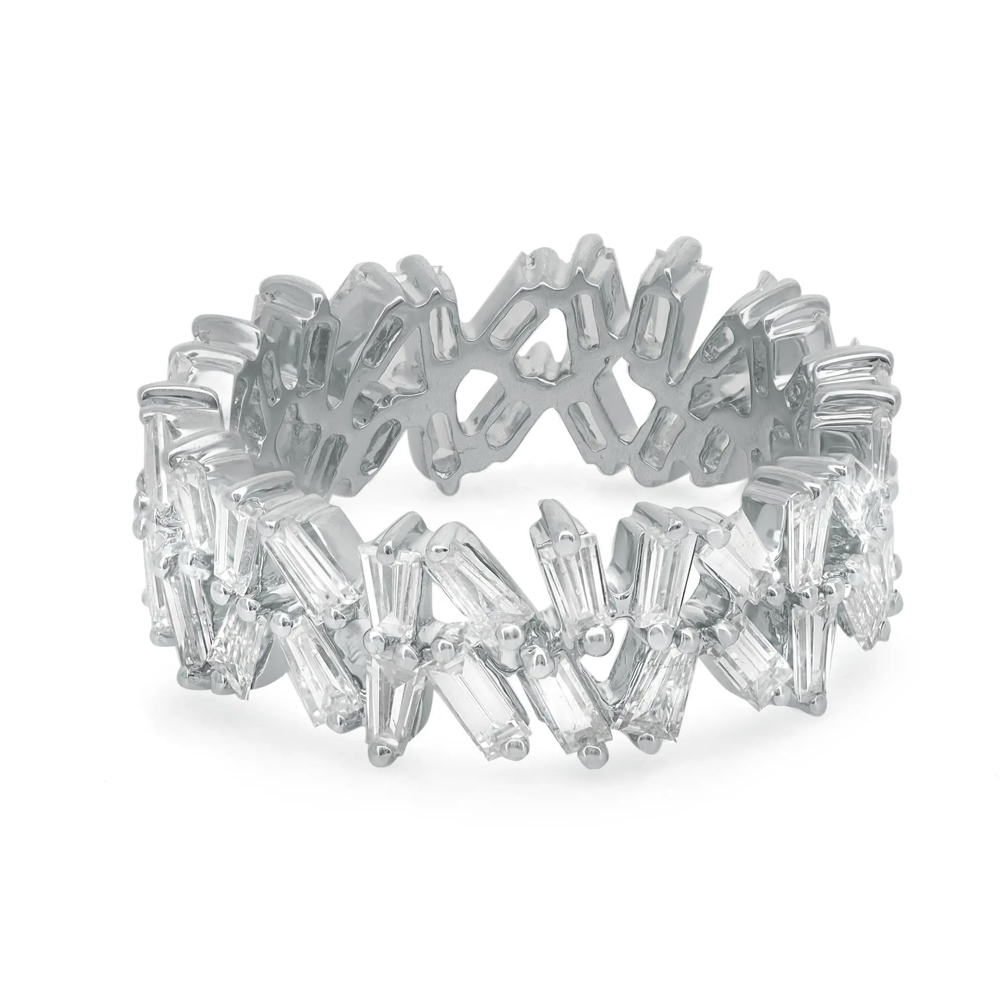 For Sale:  2.40 Carat Baguette Cut Diamond Ring 18K White Gold  4