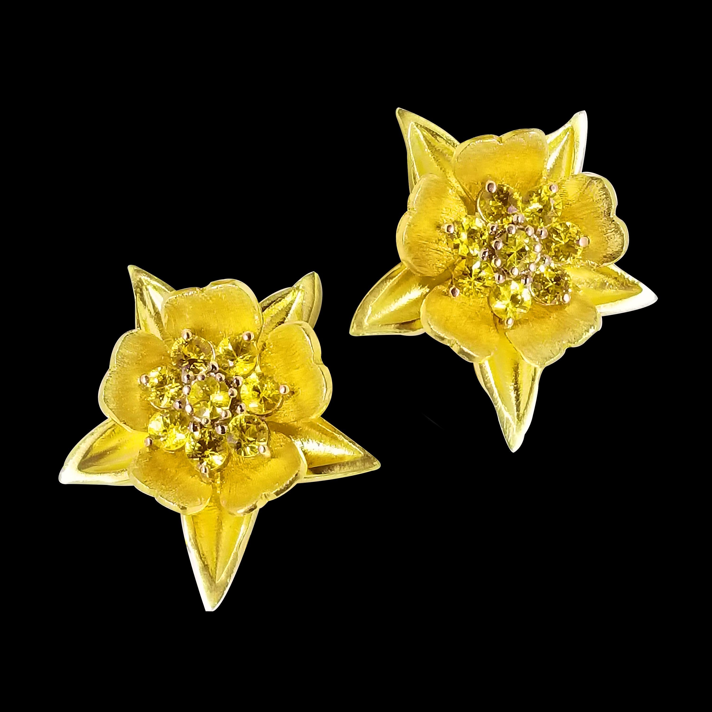 Round Cut 2.40 Carat Canary Sapphire Golden Columbine Flower Earrings One of a Kind 18K For Sale