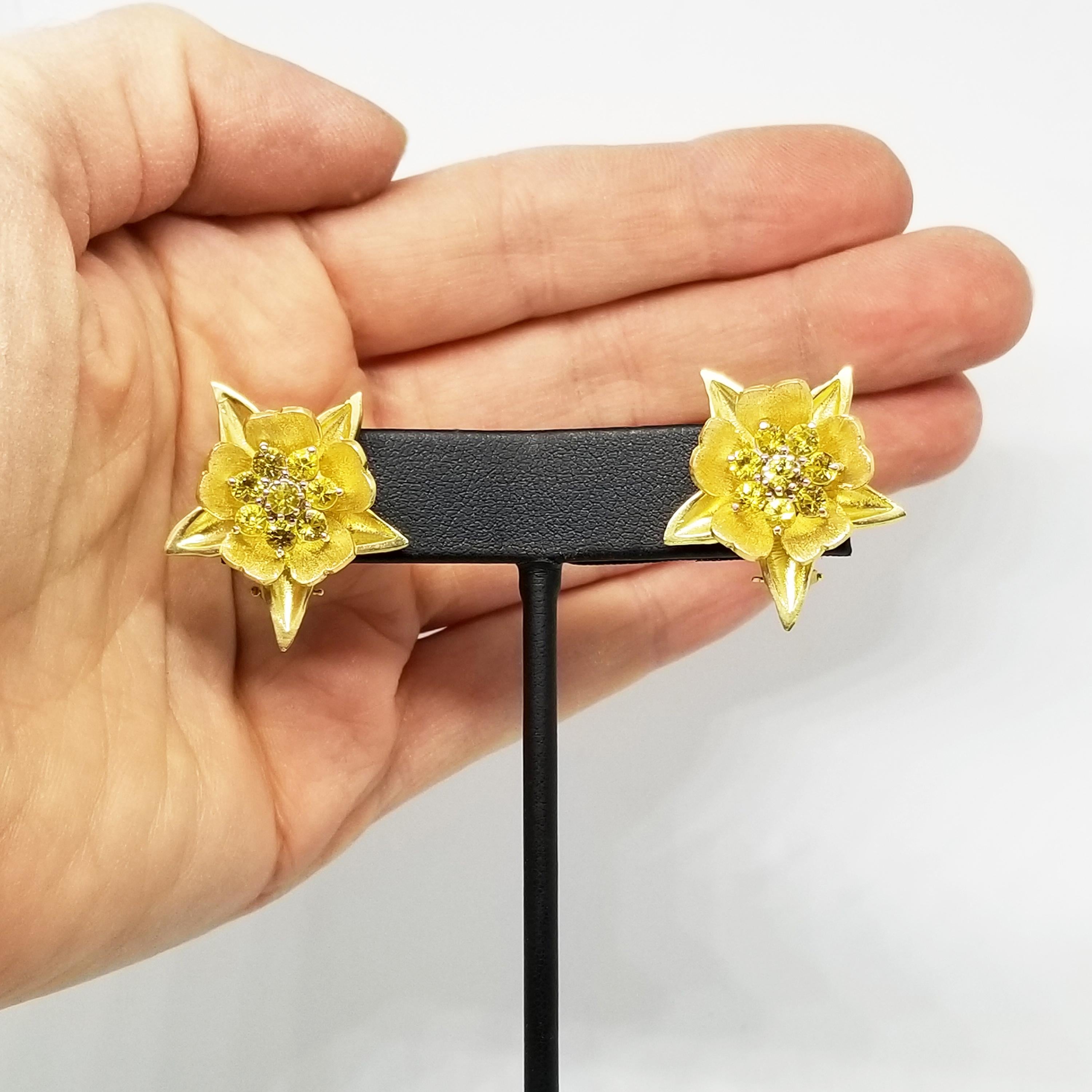 Women's 2.40 Carat Canary Sapphire Golden Columbine Flower Earrings One of a Kind 18K For Sale