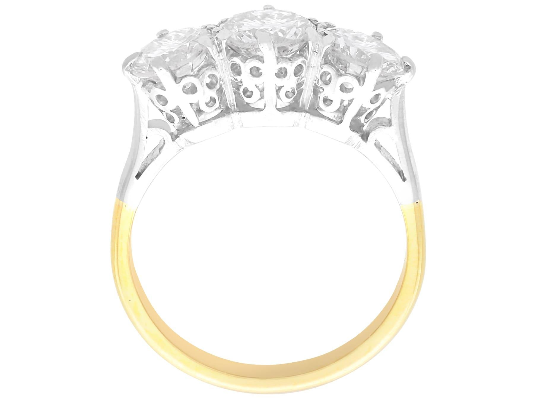 Women's or Men's 2.40 Carat Diamond 18k Yellow Gold Trilogy Ring - Vintage Circa 1950