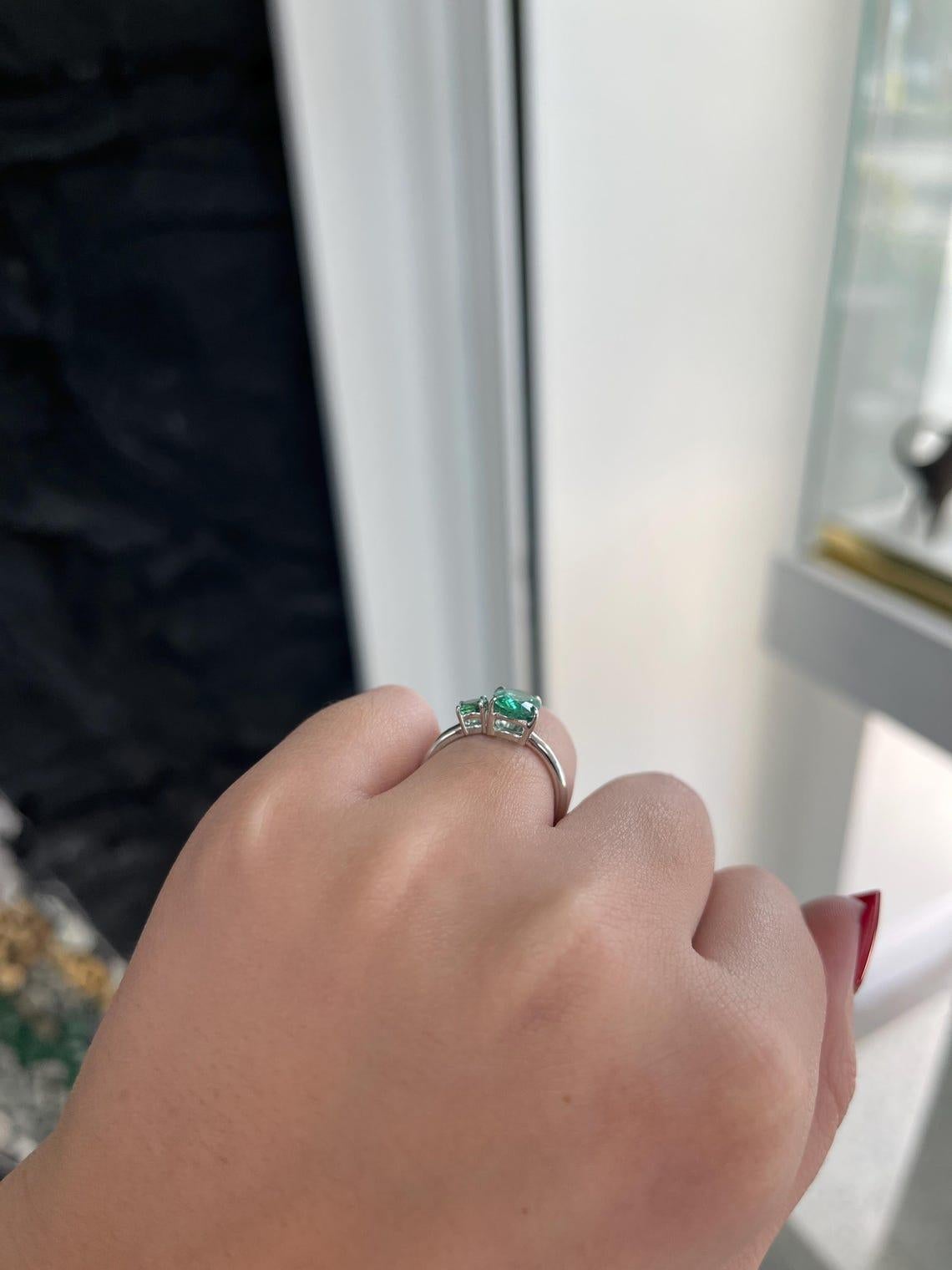 2.40 Carat Features Emerald With Oval And Round Cuts Toi Et Moi Ring For Sale 2