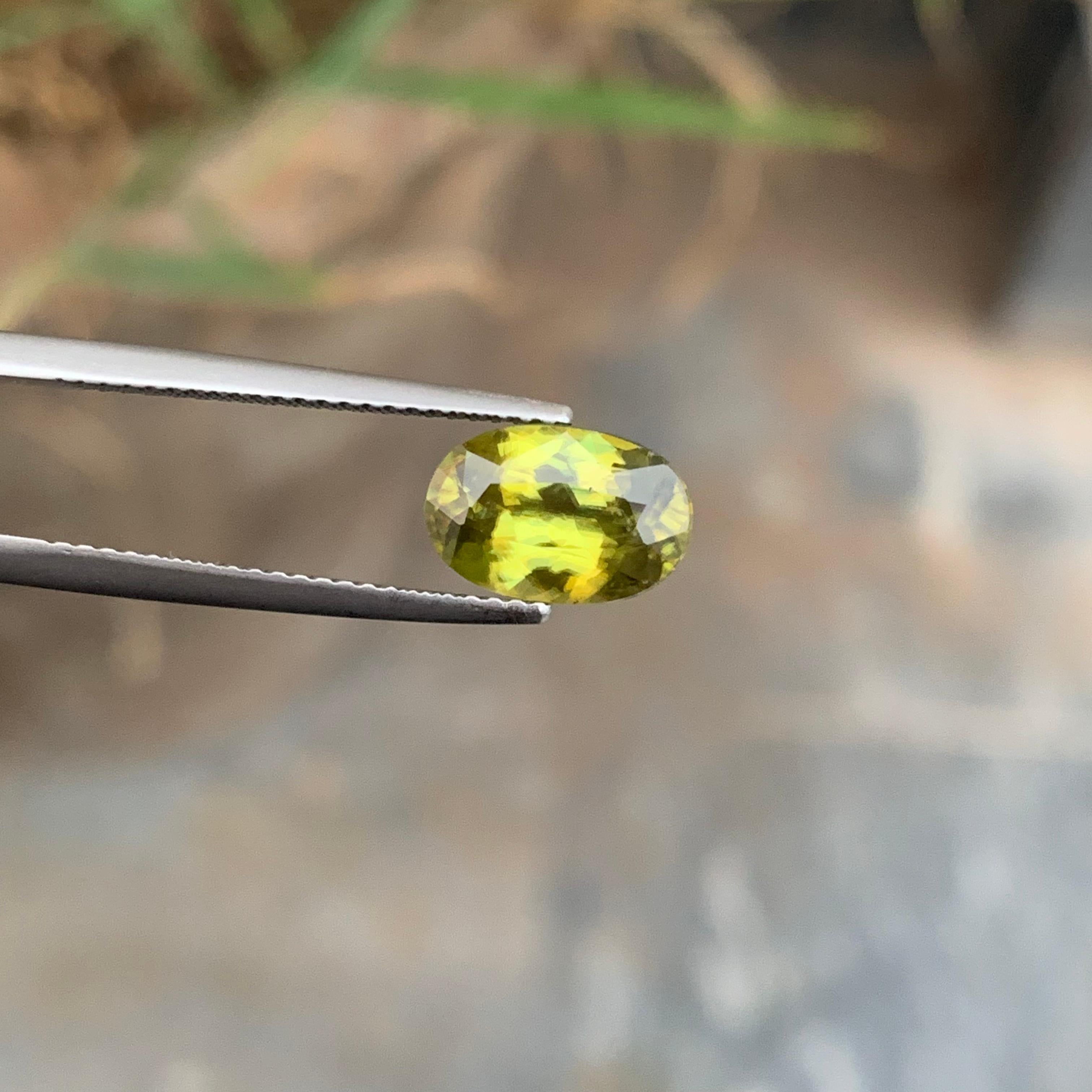 Oval Cut 2.40 Carat Gorgeous Fire Loose Sphene Gemstone From Pakistan Mine Oval Shape For Sale