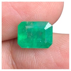 2.40 Carat Natural Loose Emerald Gemstone From Zambian Mine, Africa