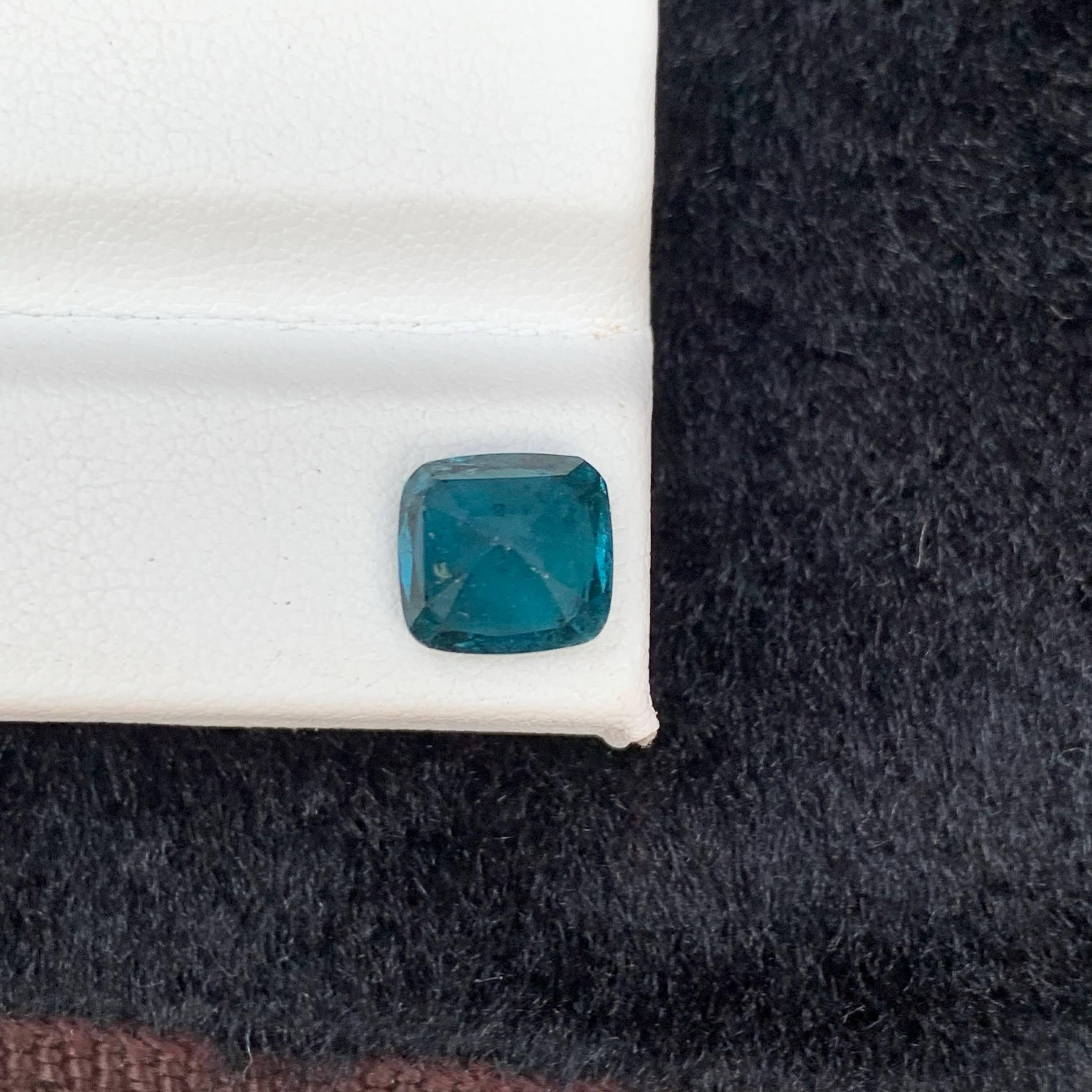 Taille coussin 2.40 Carat Natural Loose Indicate Blue Tourmaline Cushion Cut Afghan Gemstone (pierre précieuse afghane) en vente