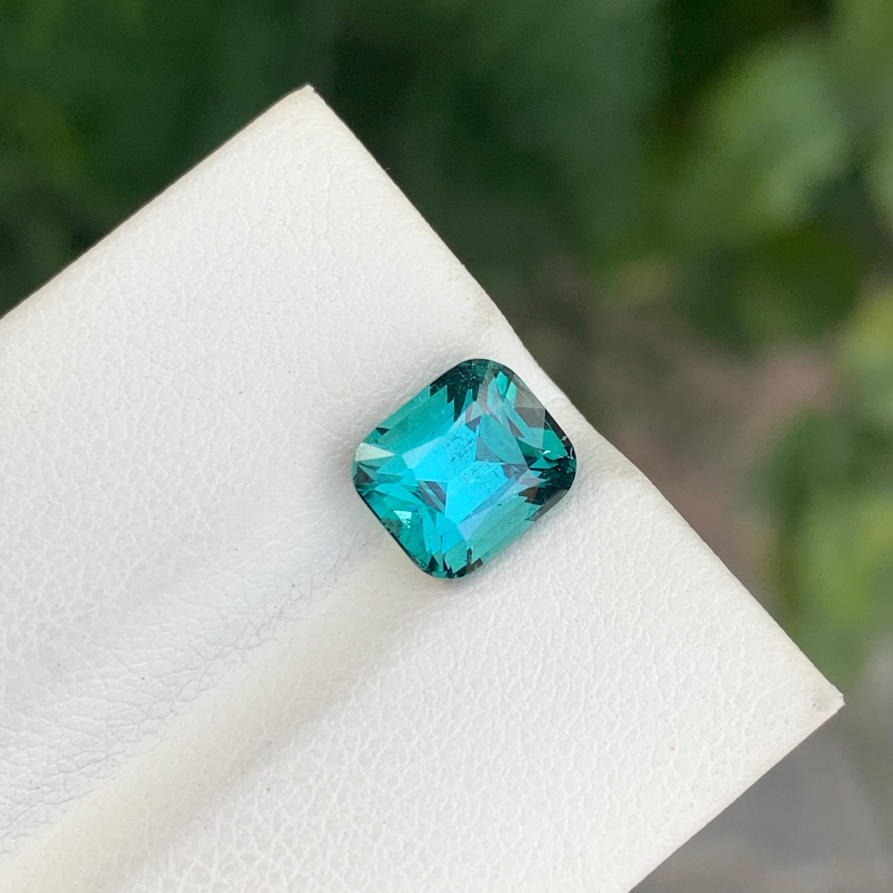 2.40 Carat Natural Loose Lagoon Tourmaline Cushion Shape Gem en vente 3