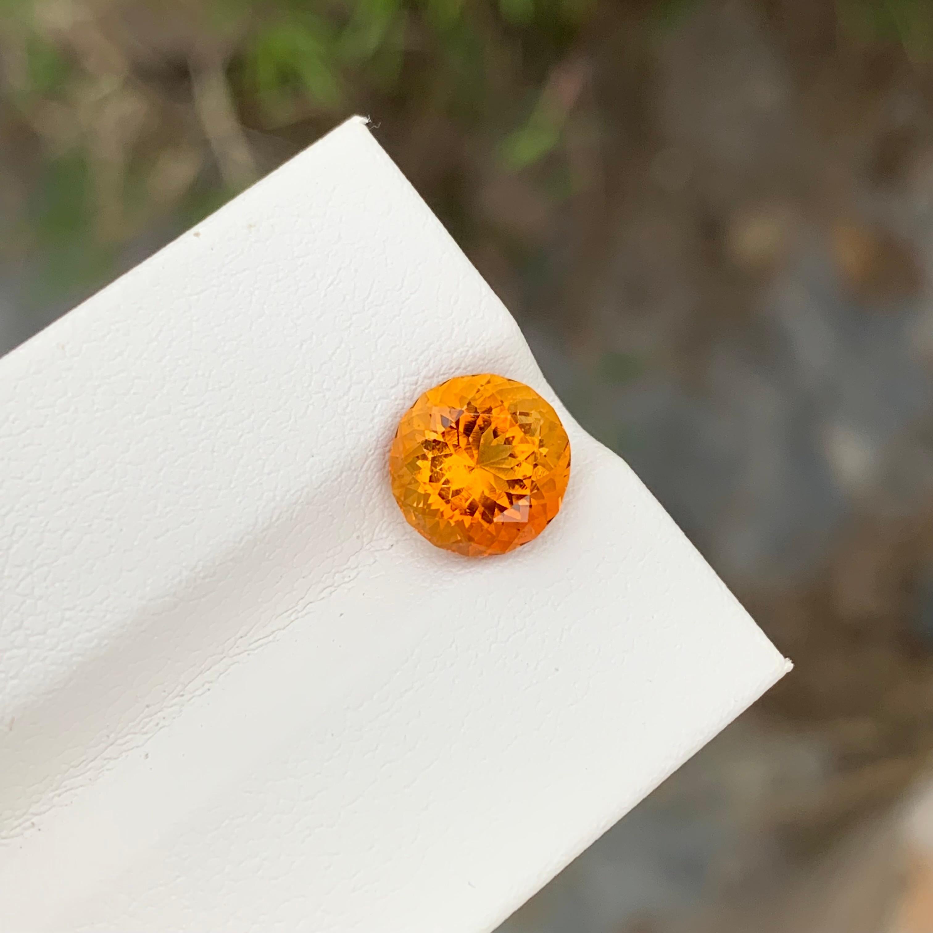 2.40 Carat Natural Loose Madeira Citrine Round Shape Gem For Ring Jewellery  In New Condition For Sale In Peshawar, PK